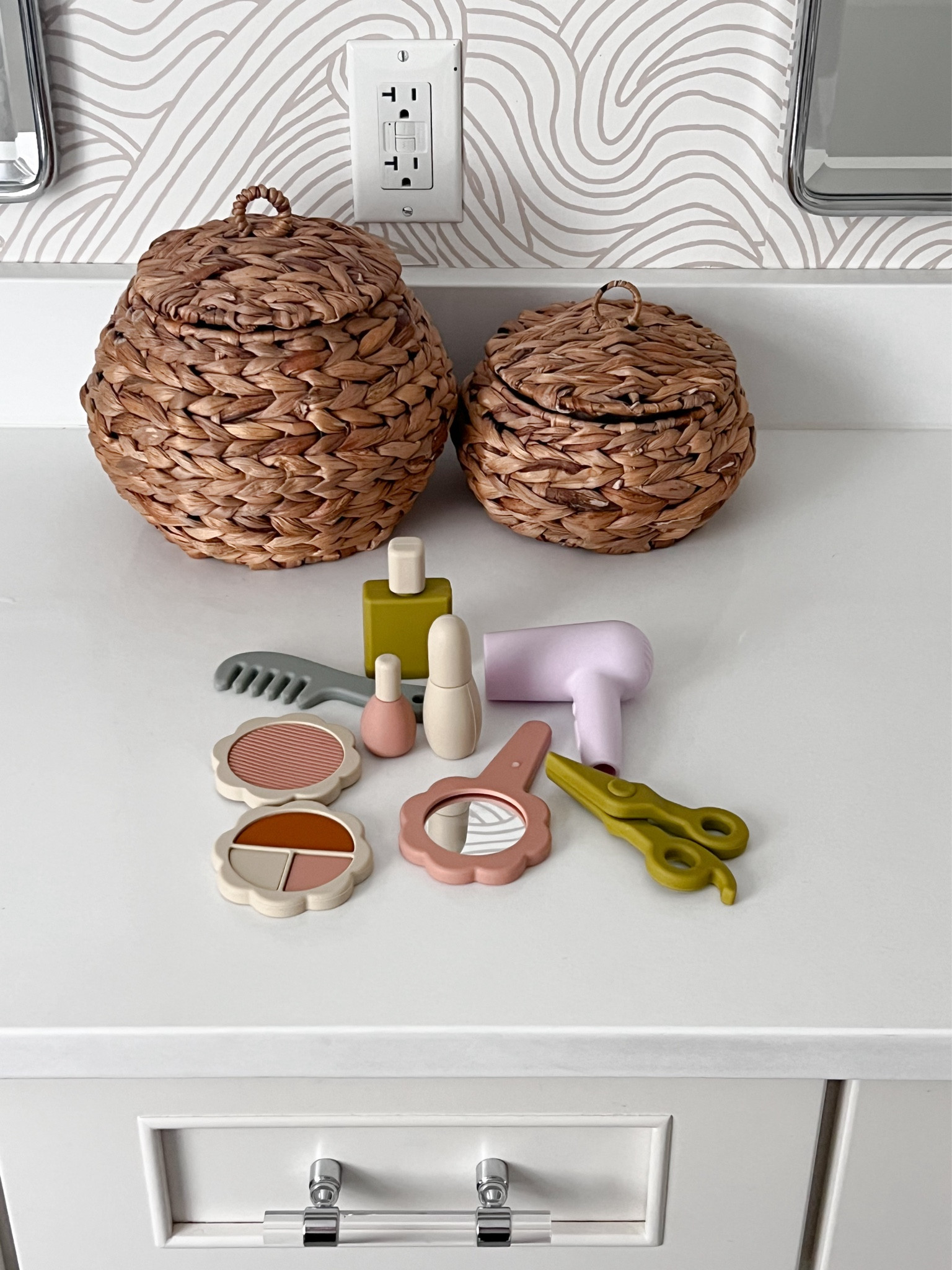 These silicon makeup bath toys are so cute!! Great gift idea 🙌🏻

#LTKkids #LTKfindsunder50 #LTKfamily