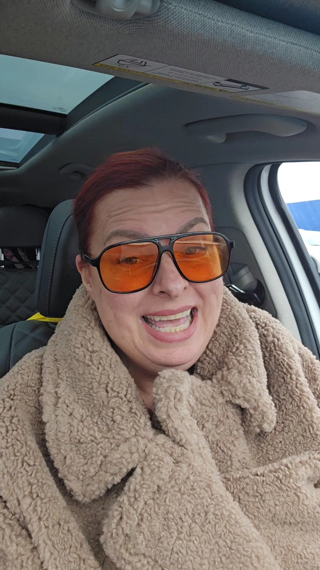 De belles choses pour les fêtes Top Cami-vedte Crème en L ..La robe en XL...et tout le reste en XXL... LTKquebec ... LTKmontreal .. styledesign sp 

#LTKcanada #LTKcurves #LTKover50style