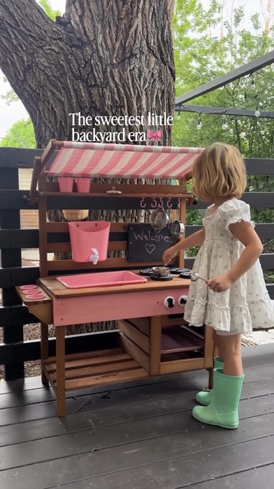 She saw the pink mud kitchen from across the yard and immediately rode over on her bike 🥹🎀
Safe to say it’s her new favorite little corner outside.

#girlmom #mudkitchen #backyardplay #toddlermom #outdoorplay