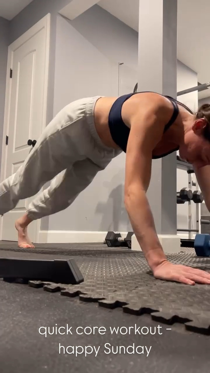 Quick ab workout

#LTKActive