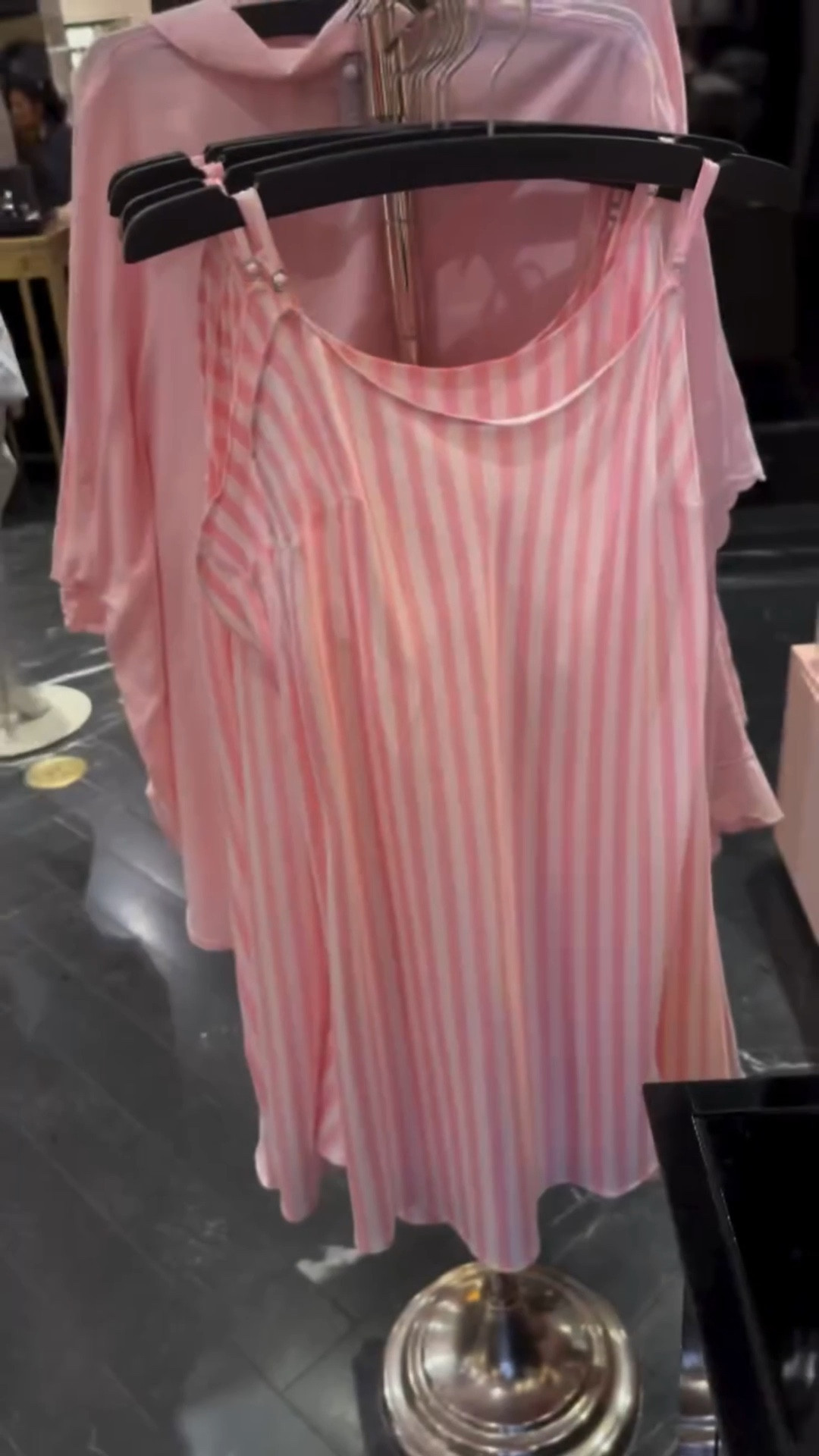 New items in iconic pink & white stripes 💕✨ @victoriassecret 🌸 #victoriassecret #signaturelook #shopwithme #vs #pink #fashion #lingerie #pj #pinkandwhitestripes #myglamparadise #5thavenue #newyorkshopping

#LTKFindsUnder50 #LTKSaleAlert #LTKTravel