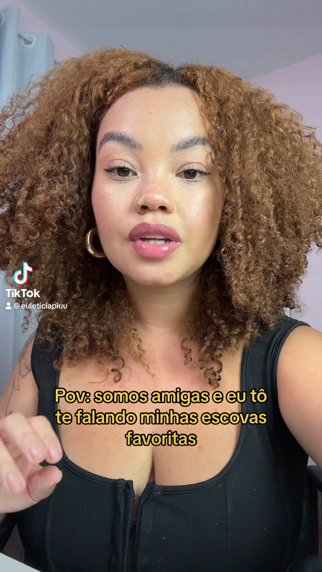 MINHAS ESCOVAS FAVORITAS 

Pro art : pente triplo extraodinario - FINALIZAR
Escova fancy curls - FINALIZAR

Ricca: escova raquete _ FINALIZAR
Escova fast dry- DESEMBARAÇAR E FINALIZAR 

Tangle teezer: finos e frageis 
DESEMBARAÇAR NO BANHO 

Tanglee salon elite roxa: DESEMBARAÇA QUALQUER CABELO UMIDO OU SECO, e finalizar pennteadoss 

#ltkbrasil #tangleeteezer #belezanaweb
