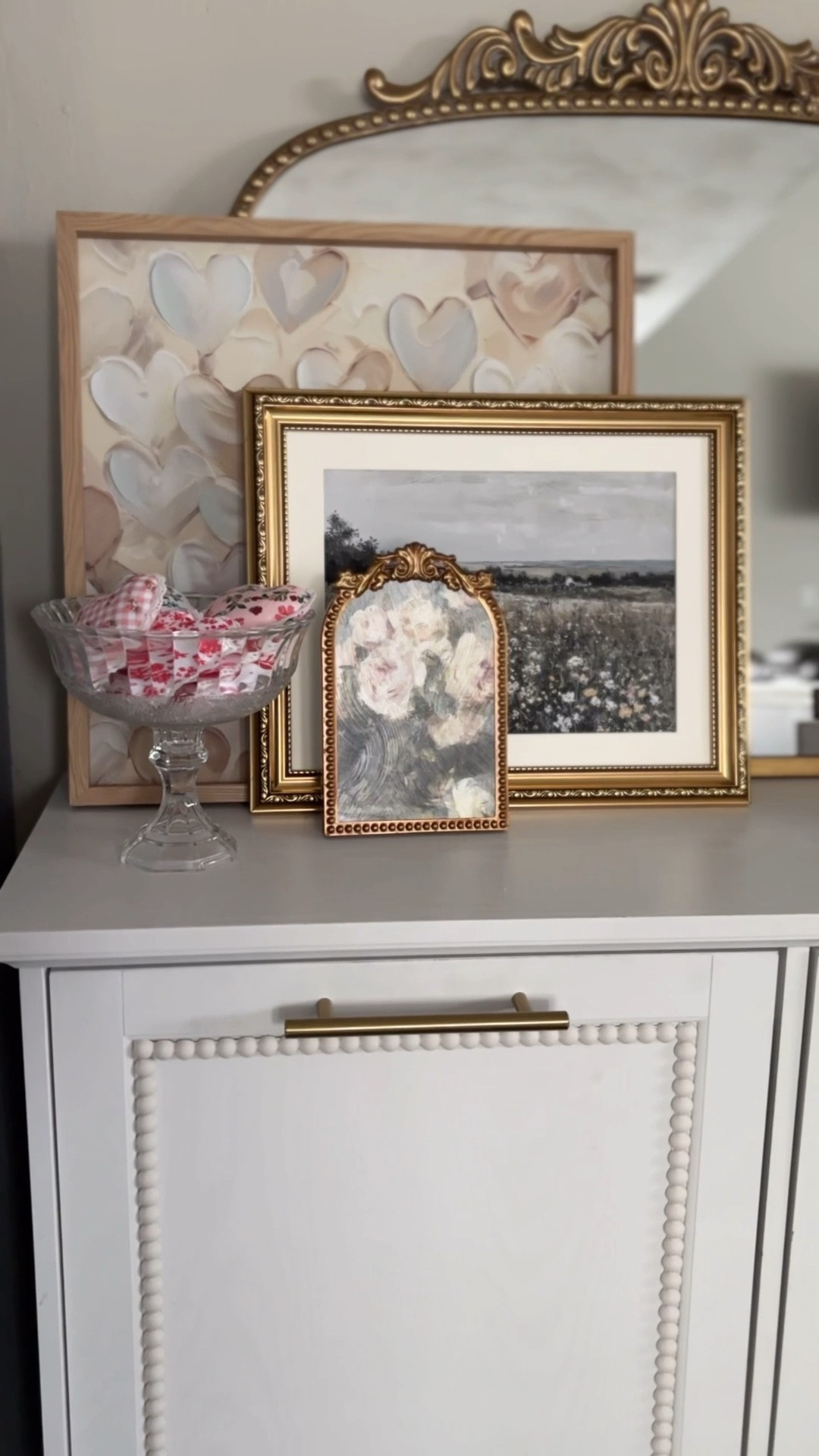 You have to try this brilliant Dollar Tree hack!
I paired a simple glass bowl with a pretty little glass candle holder & it instantly turned into the perfect crystal bowl dupe. It looks so high end & elegant. I’m honestly obsessed with how it turned out . I’ve gotten so many compliments on it already!

Comment “Shop” & I’ll send you the links 🫶🏻











.
.
.
.
.
#springdecor #diydecor #springdiy #springdecorating #designerforless 

#LTKSeasonal #LTKHome #LTKValentine