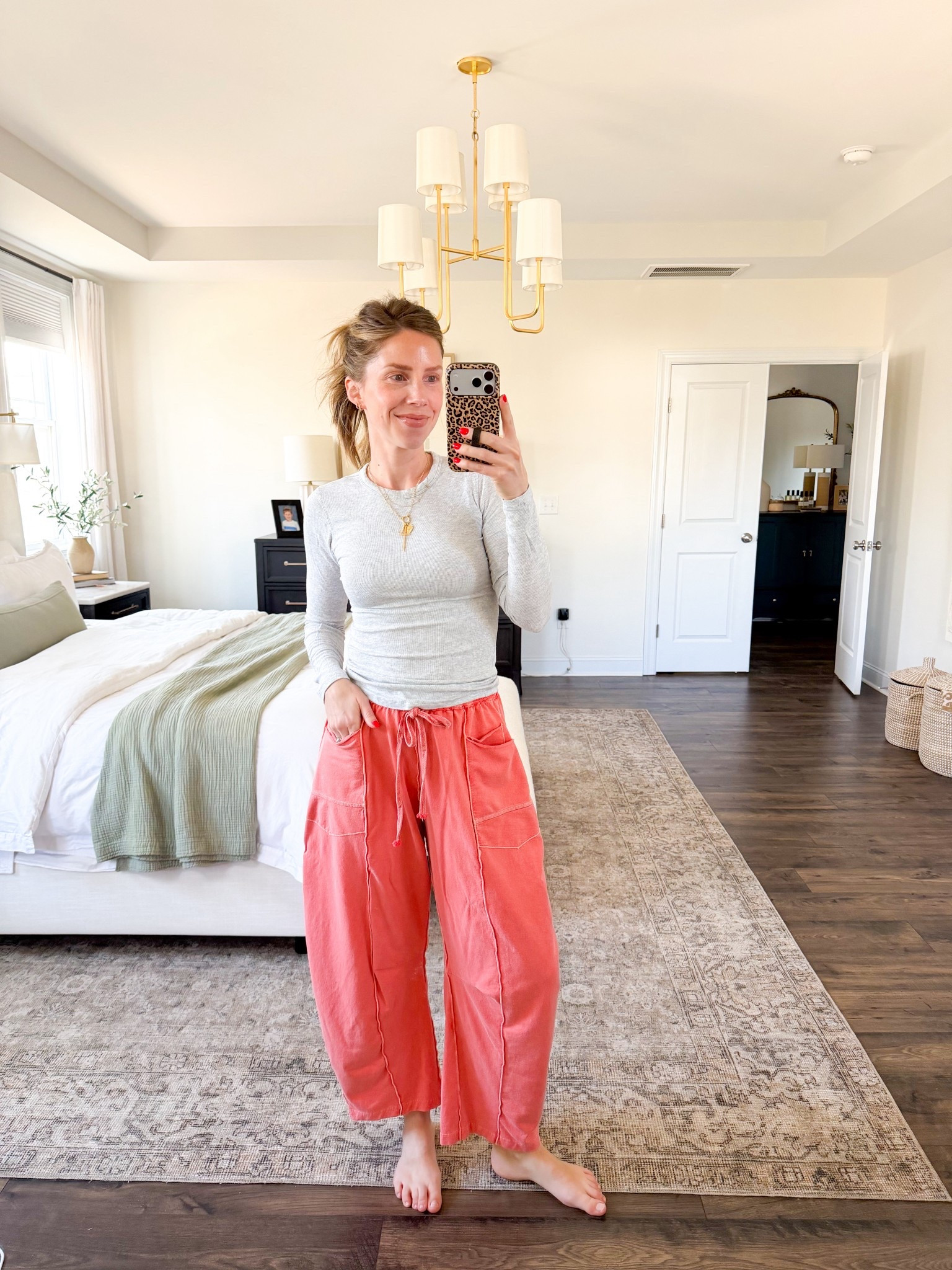 OOTD | wearing 4 in top, XS in pants #laurenbown #laurenebown barrel pants, free people, fp movement, Lululemon 