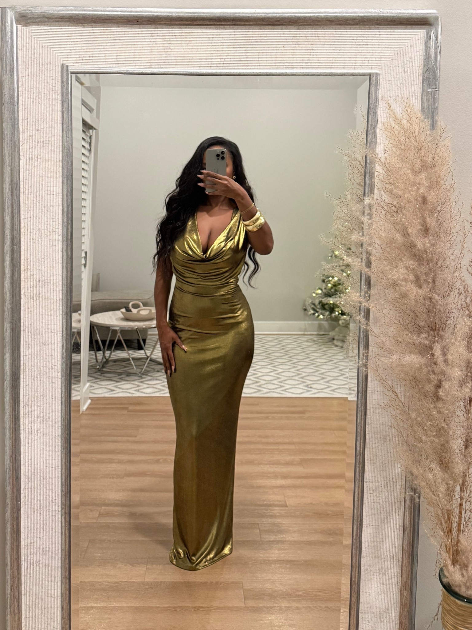 One of my favorite dresses ever!! Perfect for the holidays! 

#LTKSaleAlert #LTKSeasonal #LTKHoliday