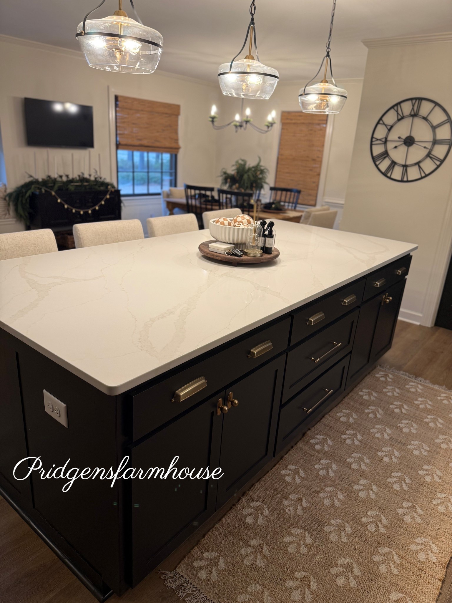 This kitchen island is truly the heart of our home 🤍
From morning coffee to gathering around while cooking, every detail was chosen with function + beauty in mind.
Linked everything you see here on the island ✨

#KitchenIsland #KitchenIslandStyle #KitchenDetails #KitchenDecor #StyledKitchen #ModernFarmhouse #FarmhouseStyle #NeutralHome #NeutralDecor #WarmNeutrals #HomeInspo #HomeDetails #CozyHome #TimelessStyle #EverydayHome

#LTKHoliday #LTKHome