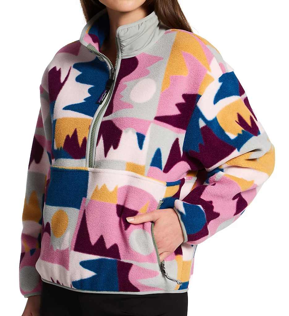 Patagonia Women's Synchilla Marsupial 1/2 Zip Fleece Pullover in Frontera/Marble Pink | Size Small | HerRoom.com | HerRoom