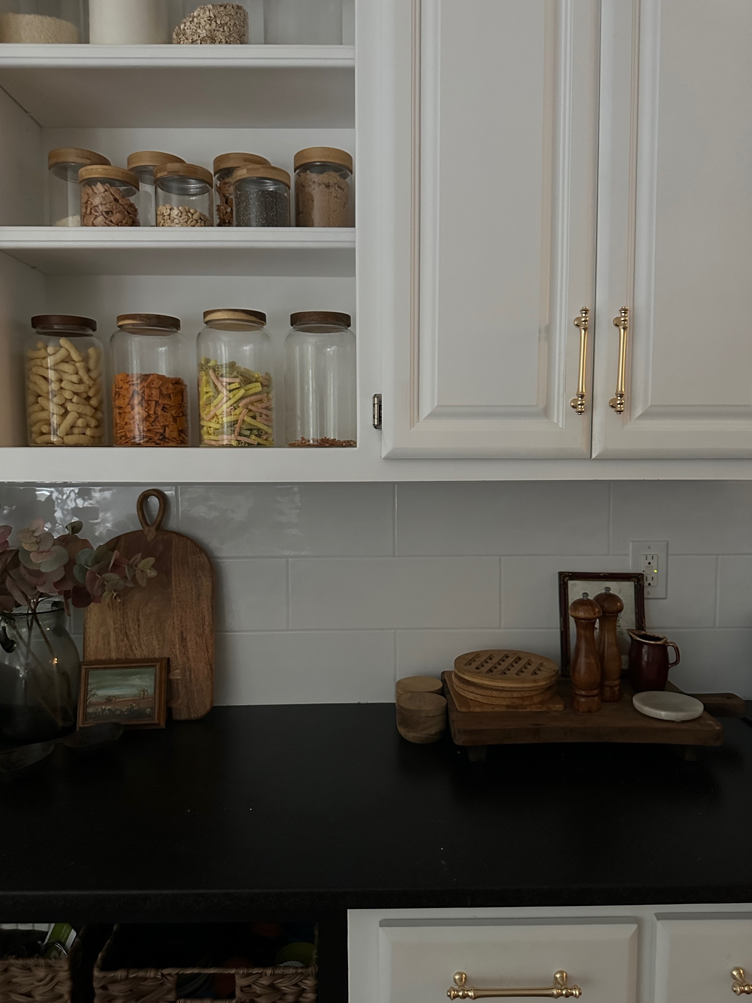 Crazy what $4.50 and 30 minutes can do ✨ Our plan is to one day completely redo this kitchen, but until then, these small changes really do SO much!!! Check out my highlight labeled “our home” to see what this kitchen looked like before we purchased it a few moths ago. It’s insane what minimal changes can do! 

I found these brushed brass cabinets pulls on Amazon! Packs of ten for only $45! That’s only $4.50 per pull! 🙌🏼 

#kitchenrenovation #kitchencabinetry #kitchendecoration #kitchenremodel #cabinethardware #brasshardware #ltkhome 

#LTKFindsUnder50 #LTKHome #LTKStyleTip