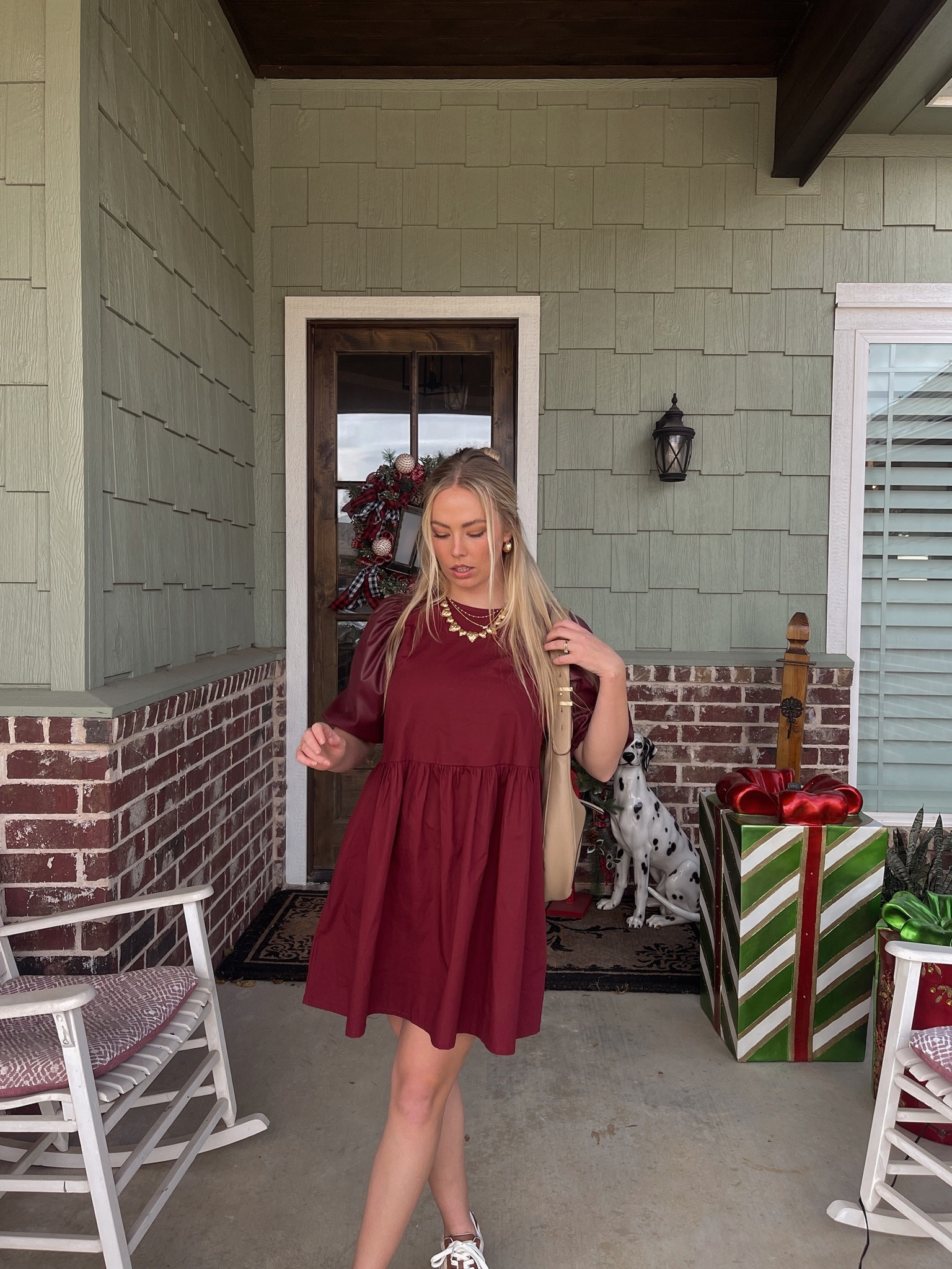 Casual holiday fit — comfy and roomy dress that can be dressed up & down ❤️‍🔥

#LTKparties #LTKSeasonal #LTKfindsunder100