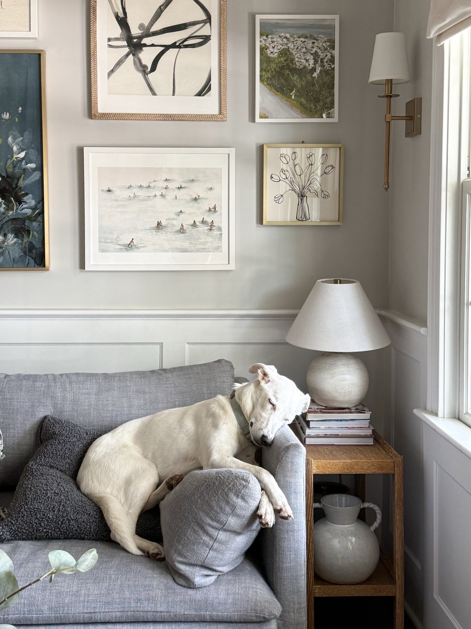 Someone fell asleep in the den….

Gallery wall inspo, Minted art, Paint colors, living room, living room inspo, Serena & Lily, GIRLONTHEHUDSON, neutral home, modern coastal, minted art, cozy home, coffee table accessories, coffee table styling, mixing high and low

#LTKHome #LTKSaleAlert #LTKdayinmylife