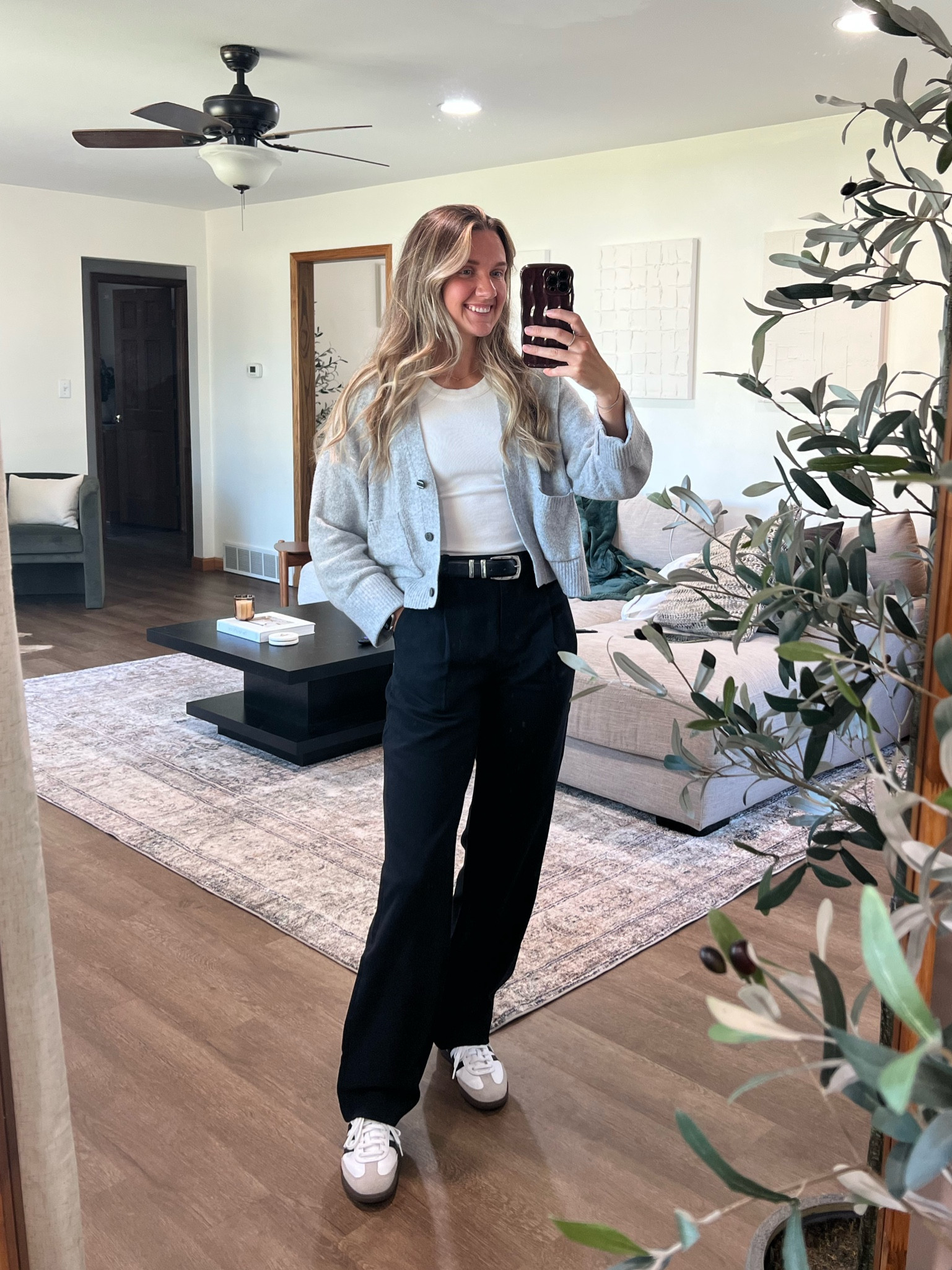 Business casual outfit! I haven’t tried these newer Quinn trousers from Abercrombie but I love them! The leg width is an in between of the straight and Sloan!

White tank: xs
Abercrombie Quinn trousers: 25L 

Neutral style, fall work outfit, business style, adidas sambas, fall fashion, office outfit

#LTKWorkwear #LTKSeasonal #LTKShoeCrush