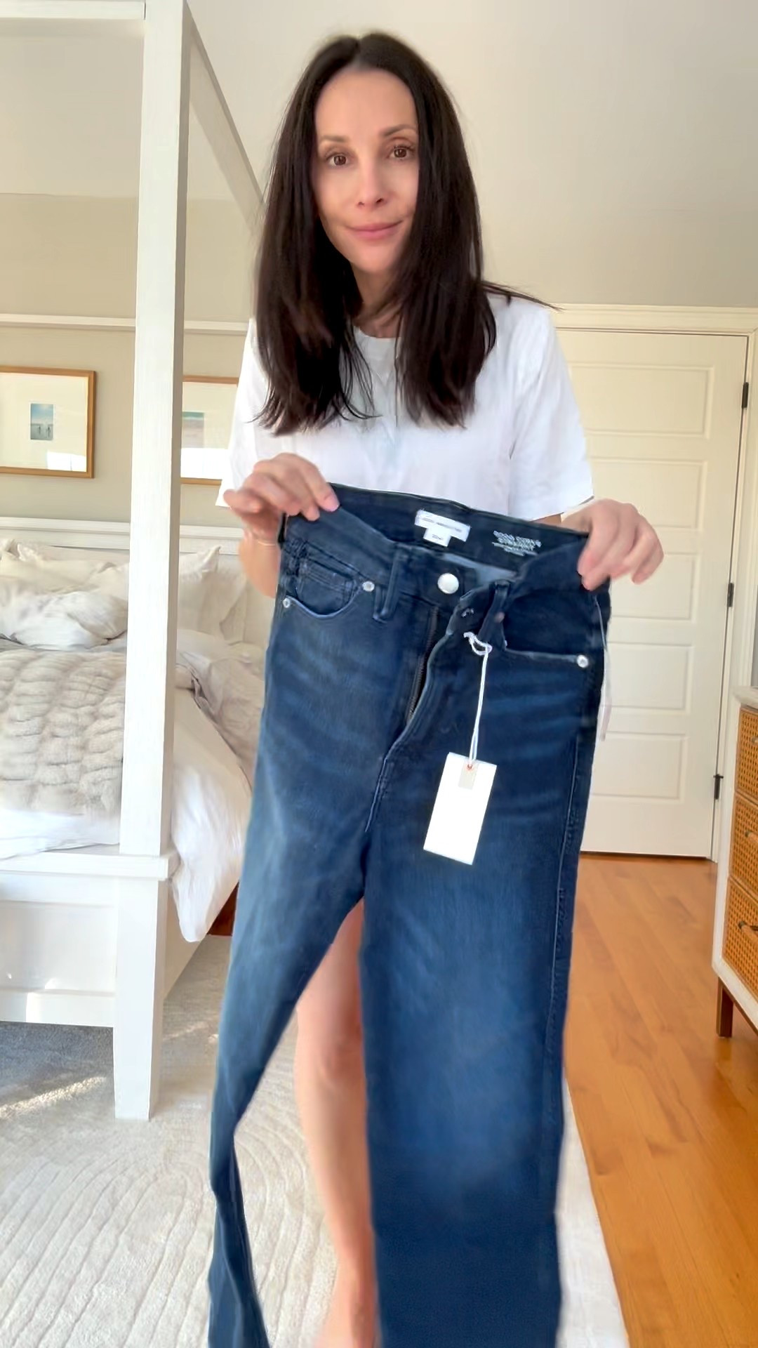 Wearing a size 0-4 in these ‘always fit’ Jean. So much stretch and so so comfortable! 