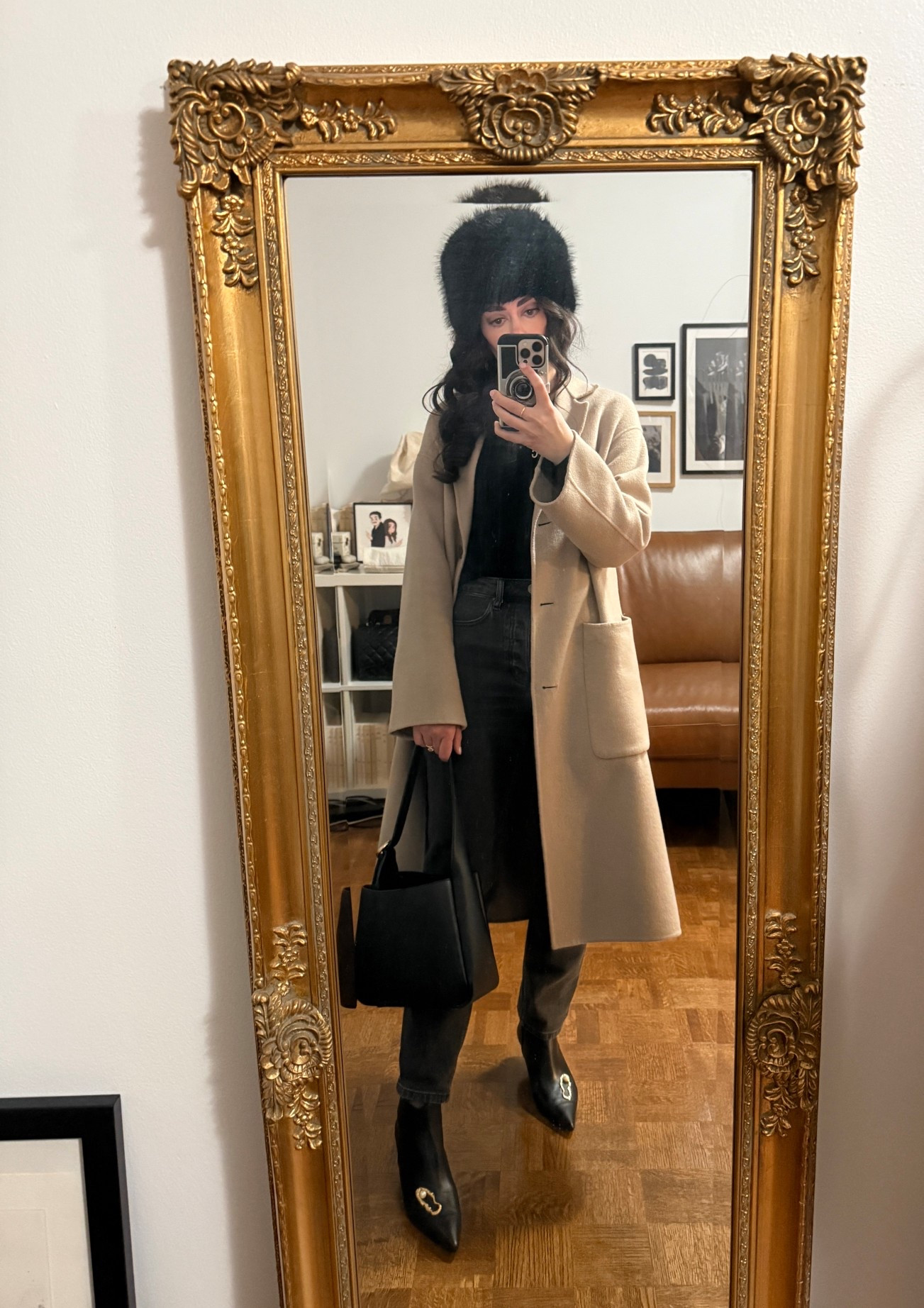 Hat: Amazon
Coat: Zara
Sweater: Everlane
Jeans: Sezane
Boots: Flattered
Bag: Mango

#LTKdatenight #LTKpetite #LTKwinter