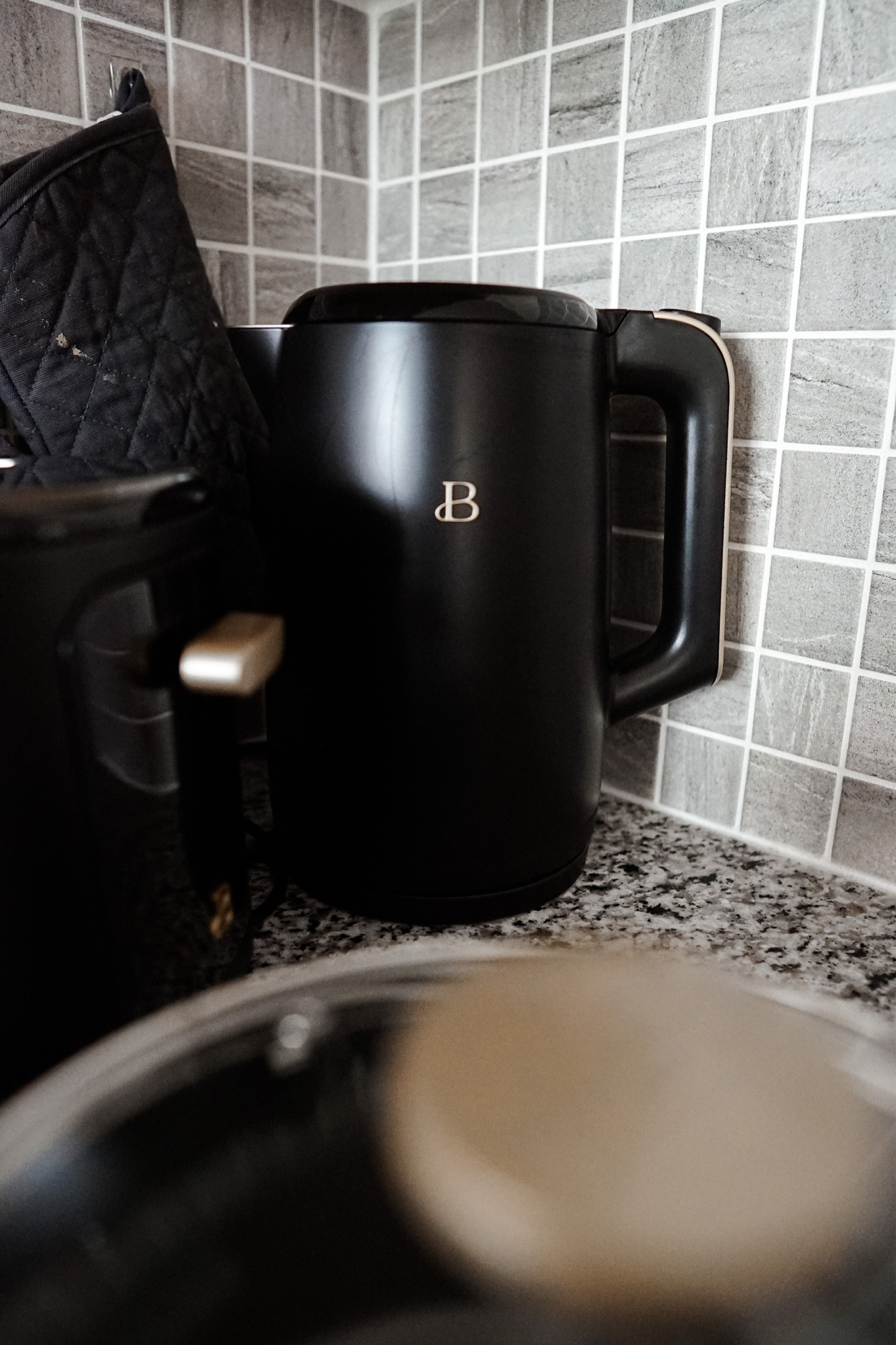 Walmart kitchen kettle. 

Kitchen must haves. Walmart home. Beautiful collection. Home gift guide. Kitchen gift guide. Wedding registry item. Graduation gift 

#LTKhome