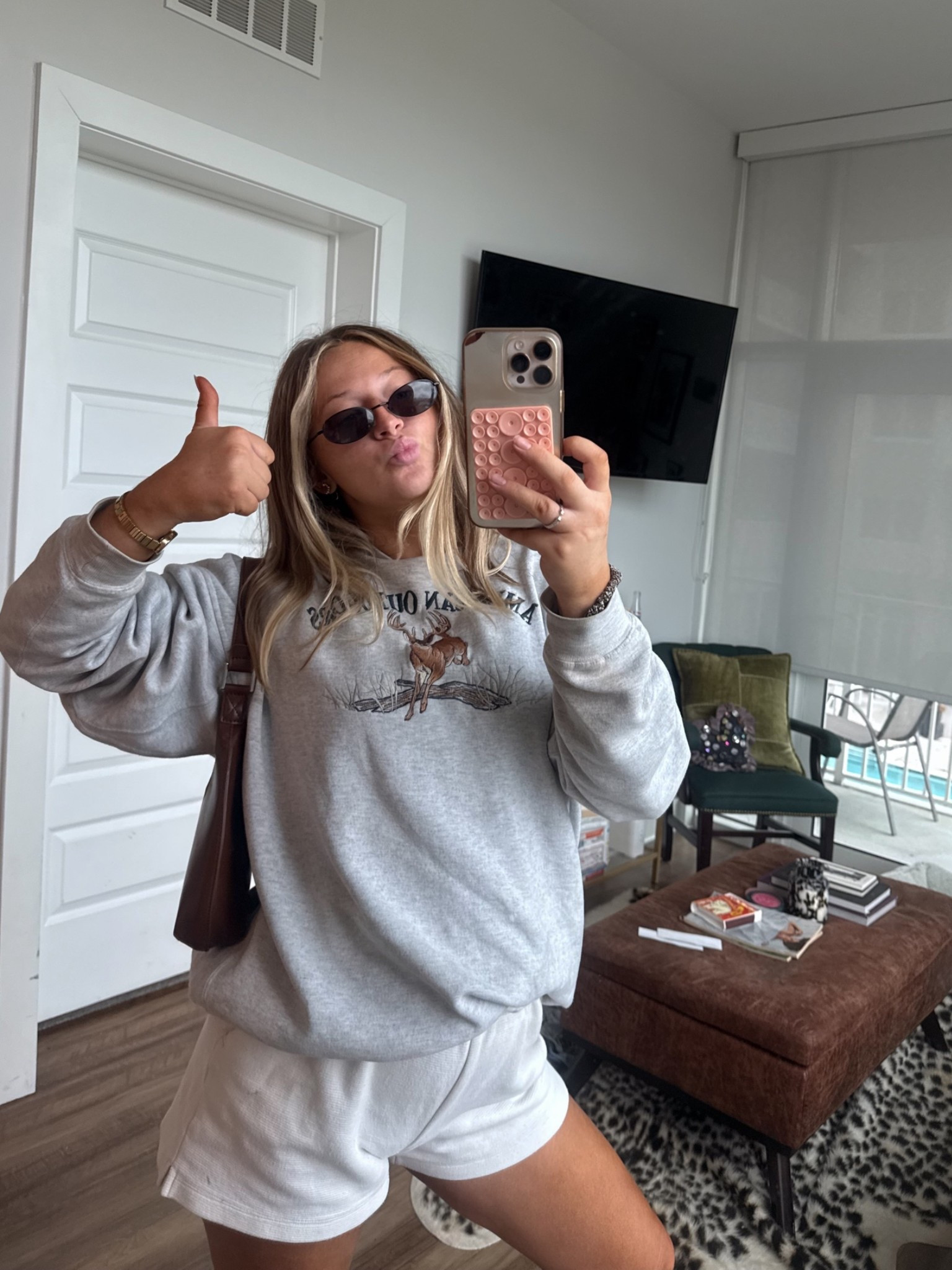 one of my absolute fav sweatshirts rn. it’s vintage but i linked a ton of similar ones!!

#LTKootd #LTKmorningroutine #LTKdayinmylife