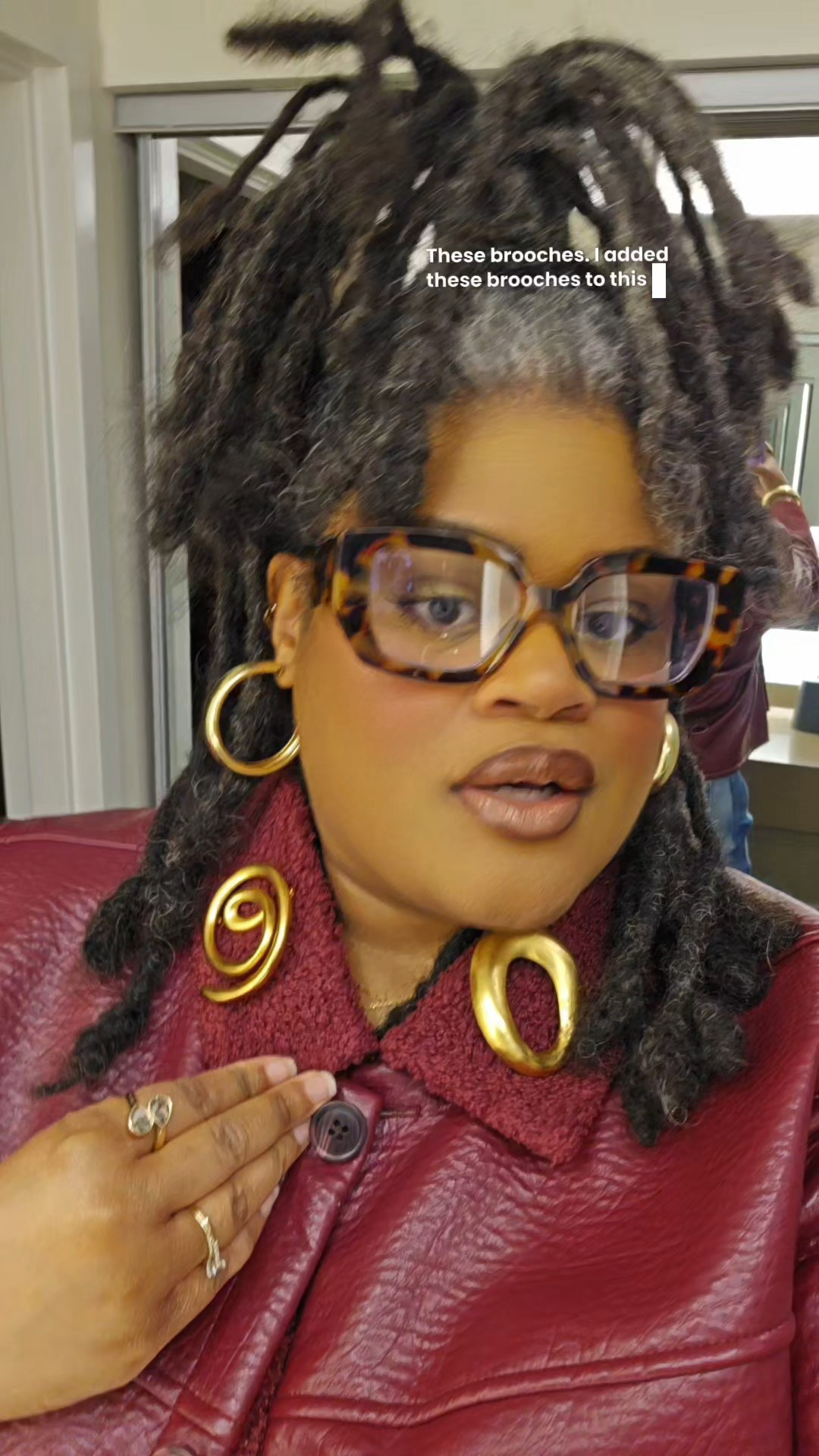 Adding brooches to my jacket collar is a vibe. 🤌🏾✨️

#LTKFindsUnder50 #LTKPlusSize #LTKootd