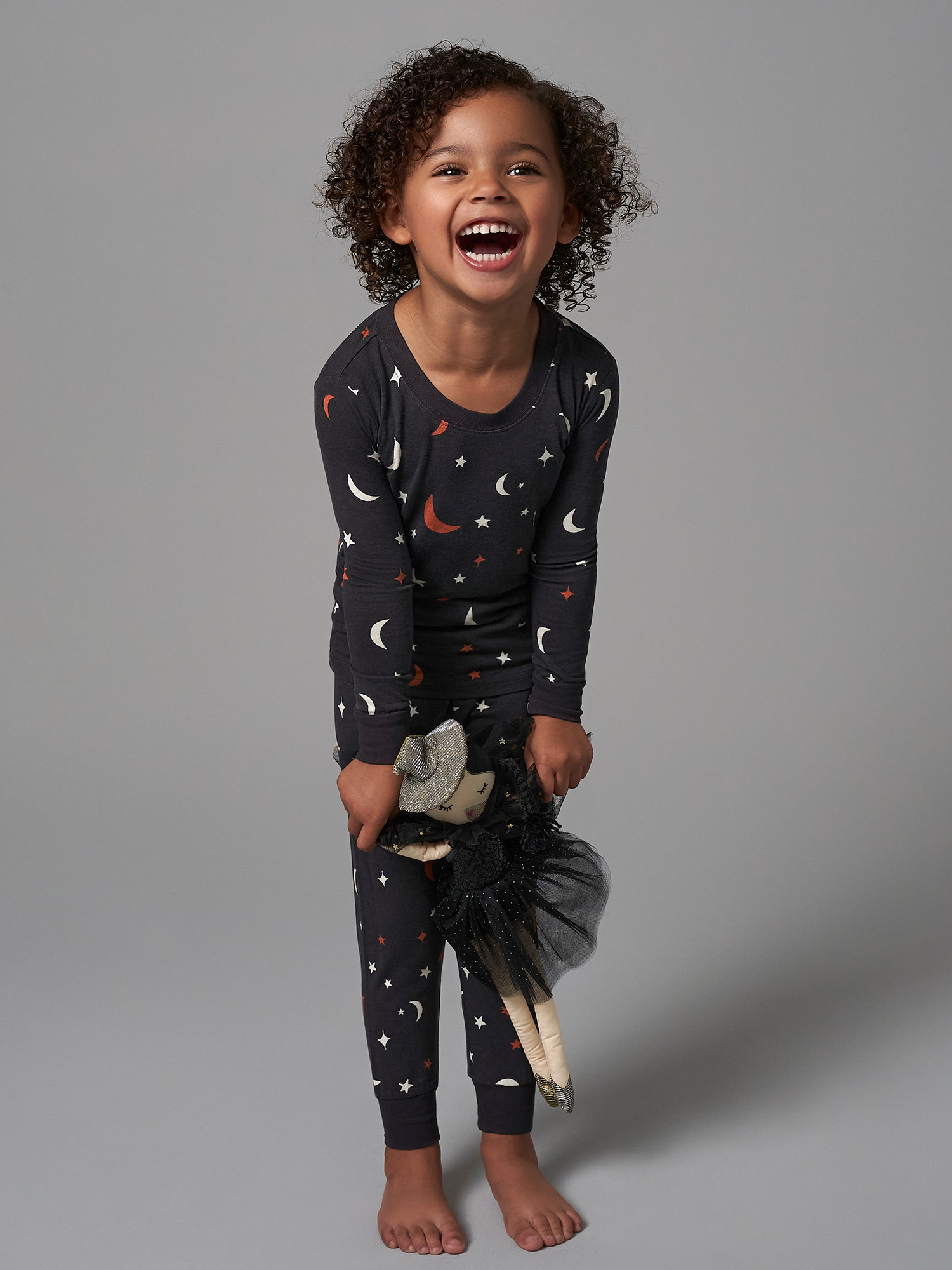 Modern Moments by Gerber Toddler Neutral Halloween Pajama Set, 2-Piece, Sizes 12M-5T | Walmart (US)