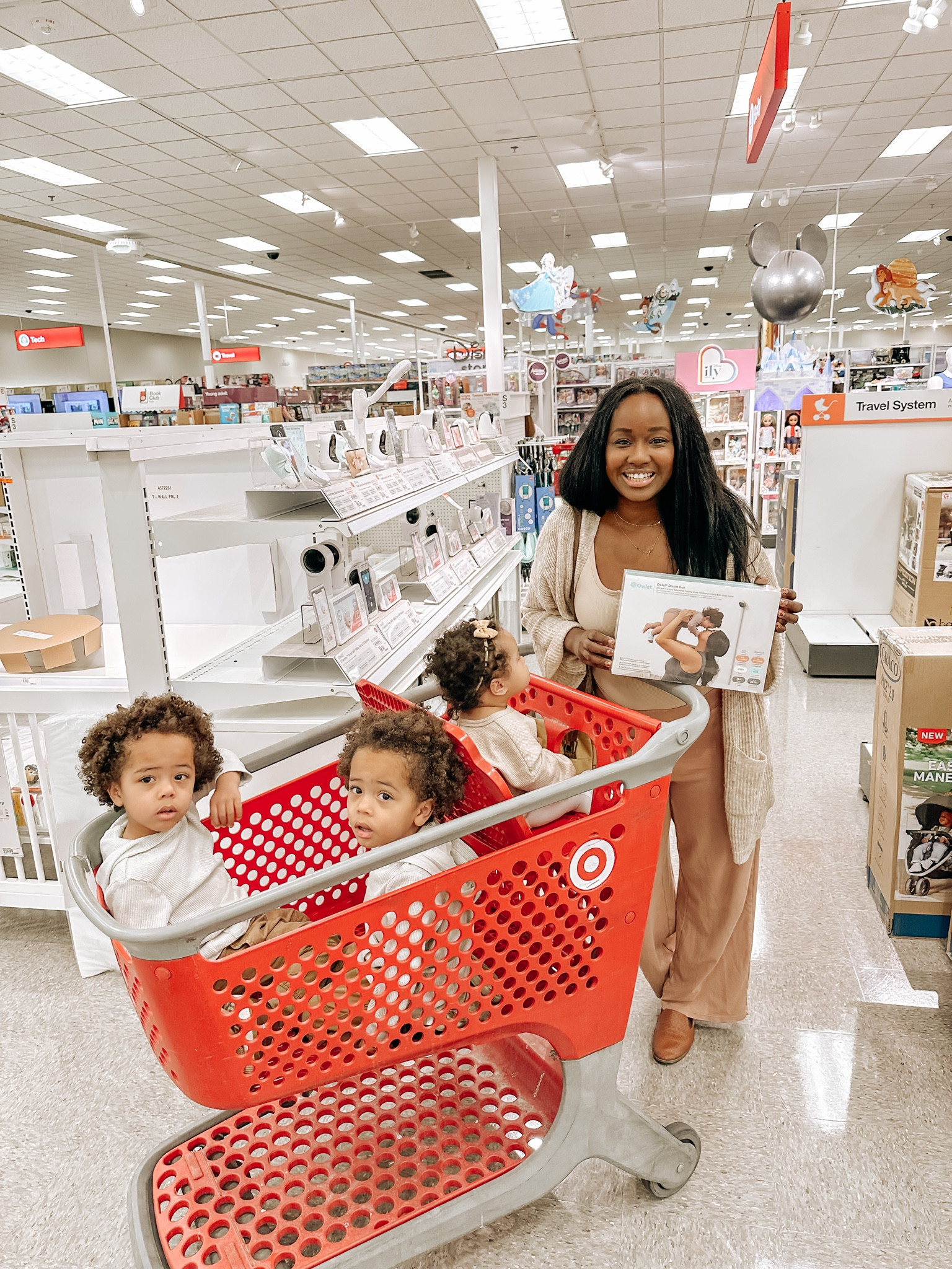 #AD Don’t walk, Run! @Target is having a Mother’s Day Special where you can save $75 off the Owlet Dream Duo 2 and $65 off the Owlet Dream Sock from May 7-13. 

Looking for a baby shower gift or just want some peace of mind for you and your little one, the Owlet Dream sock and Cam 2 are just what you need!  

#TargetPartner #Target @TargetStyle


#LTKsalealert #LTKbaby #LTKbump