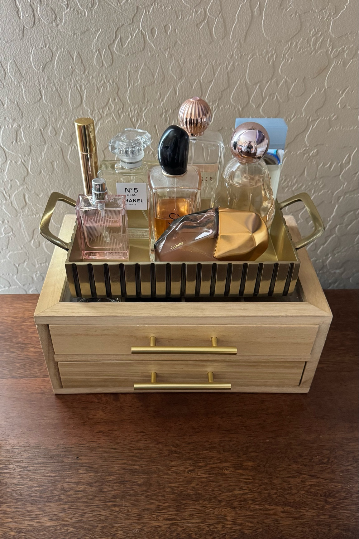 The cutest gold tray I’m using as a perfume holder! 