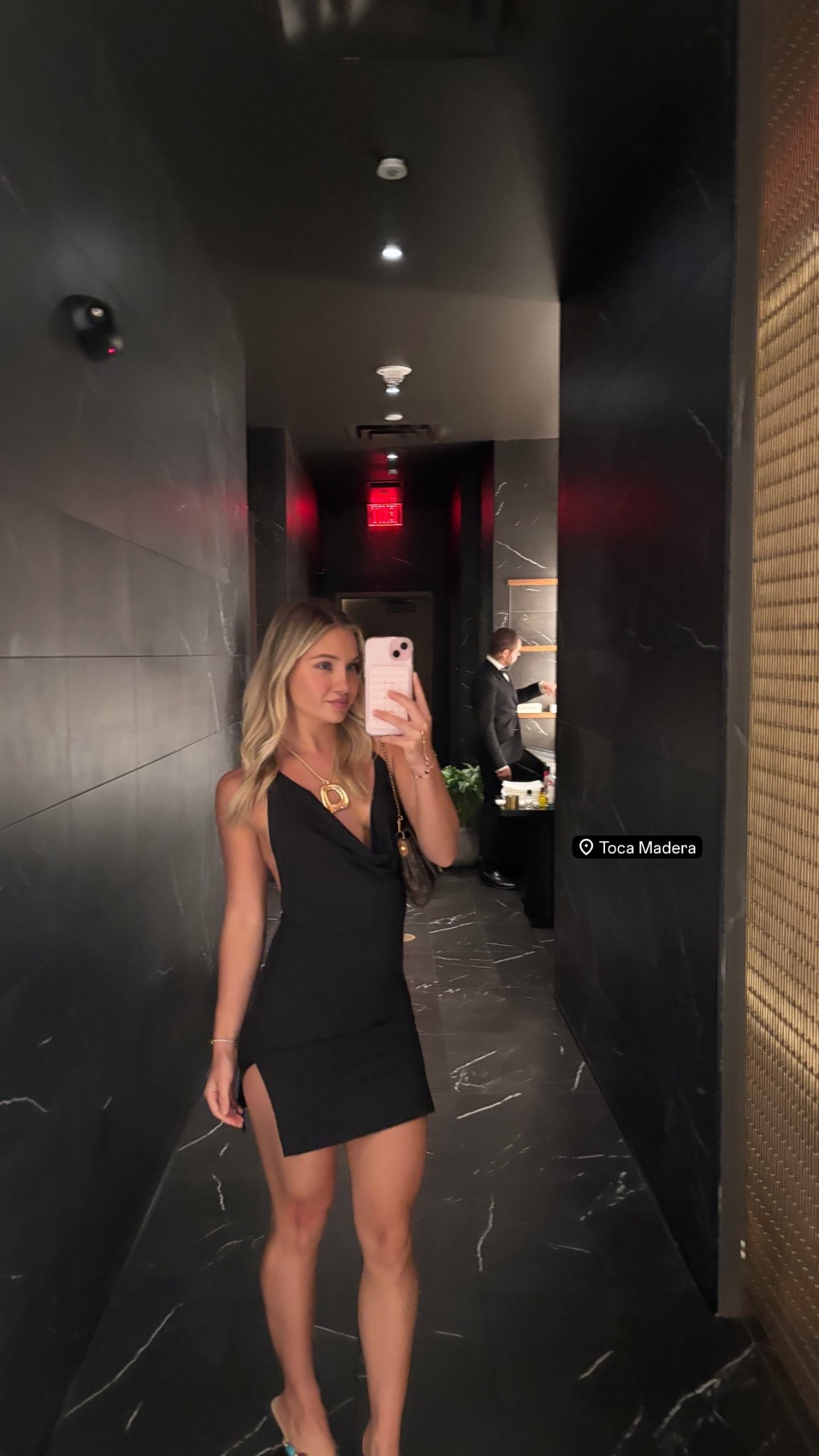 ✨ Business in the front, drama in the back. The little black dress that’s anything but basic. Effortless, elevated, and made to turn heads. 🖤 #BacklessBeauty


#LTKstyle #LTKfashion #LittleBlackDress #BacklessDress #ElevatedBasics #DateNightOutfit #EffortlessStyle #TimelessWardrobe #OOTDinspo #StyleWithLTK