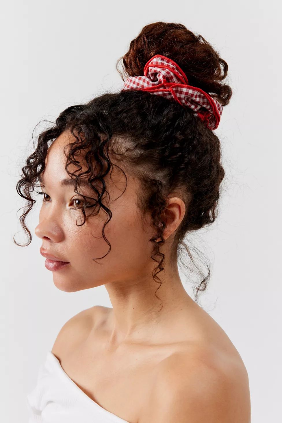 Gingham Ruffle Scrunchie | Urban Outfitters (US and RoW)