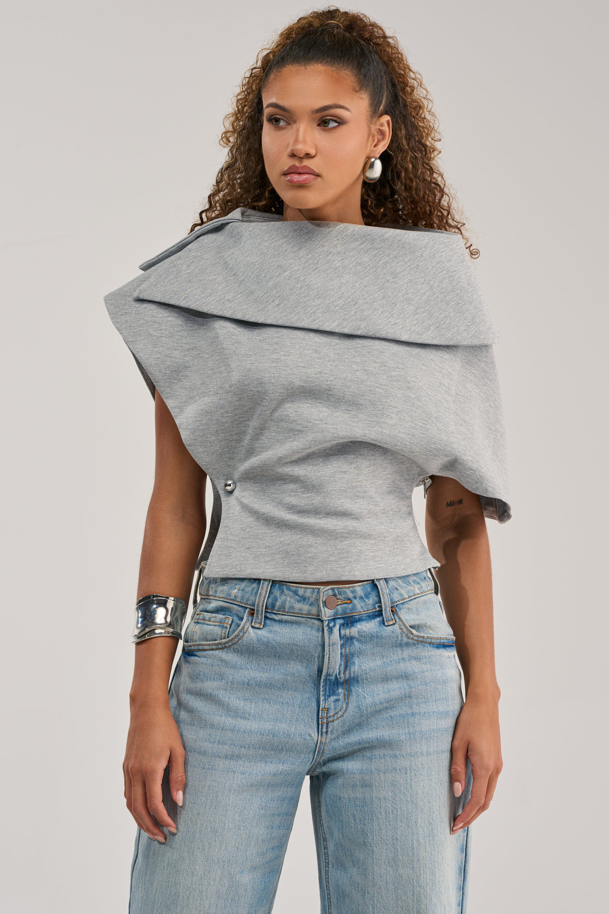GIA SCUBA BLOUSE | AKIRA