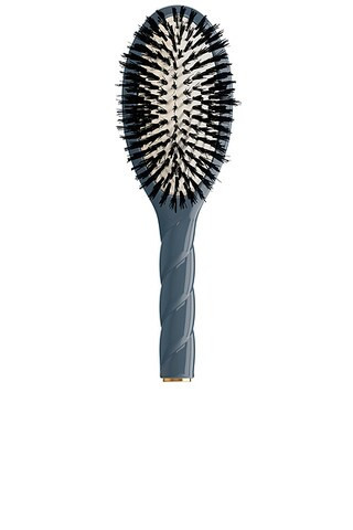 La Bonne Brosse Large Brush N01 in Ink Blue - Blue. Size all. | FWRD 