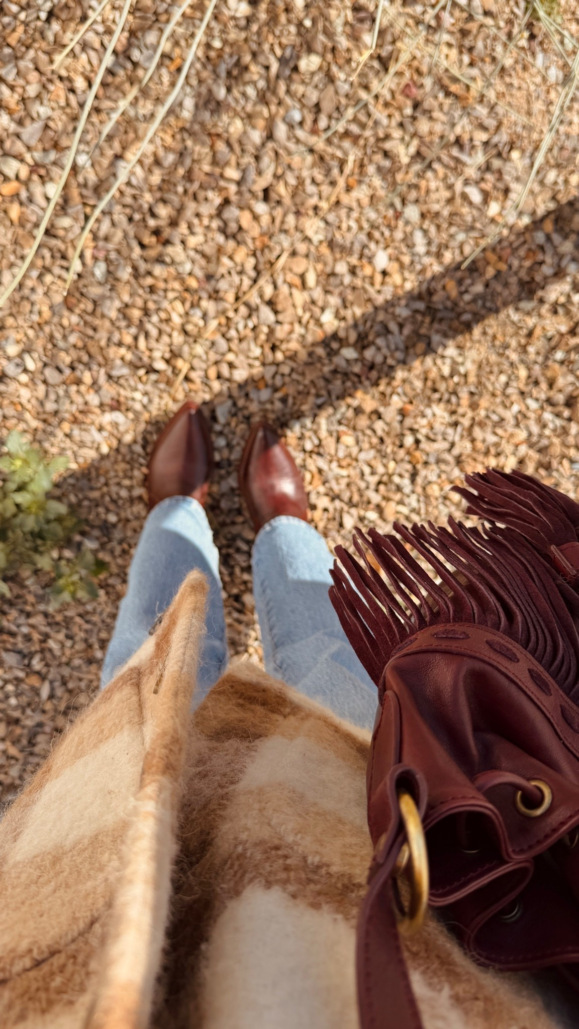 Comfy western inspired outfit with some fun boots and fringe bag 