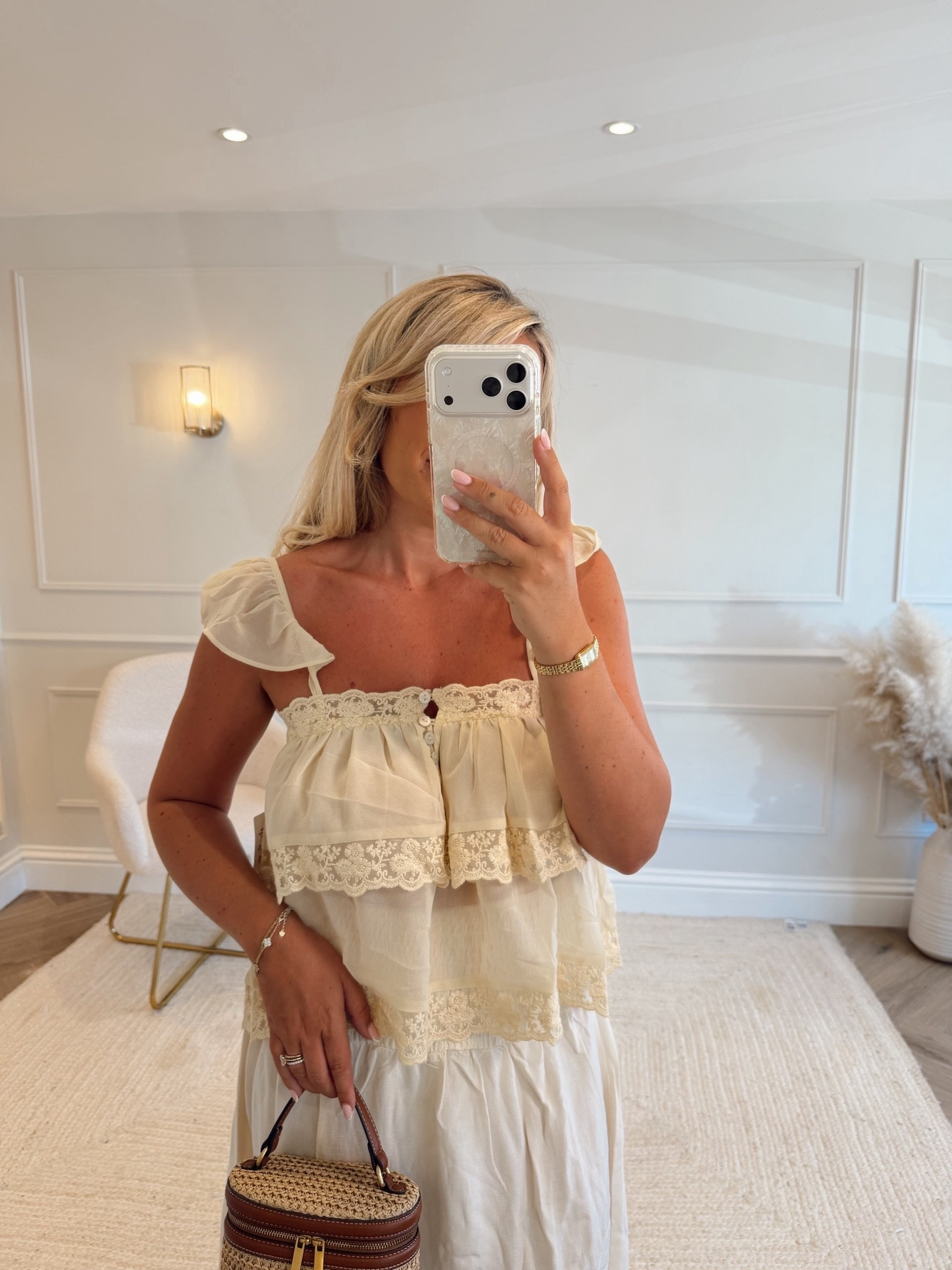 The cutest summer top 🫶🏼

Floaty top, summer outfit, heatwave outfit, neutral, holiday outfit

#LTKuk #LTKsummer #LTKstyletip