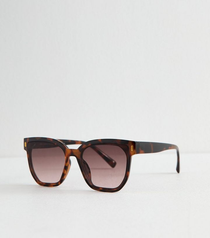 Brown Tortoiseshell Sunglasses
						
						Add to Saved Items
						Remove from Saved Items | New Look (UK)