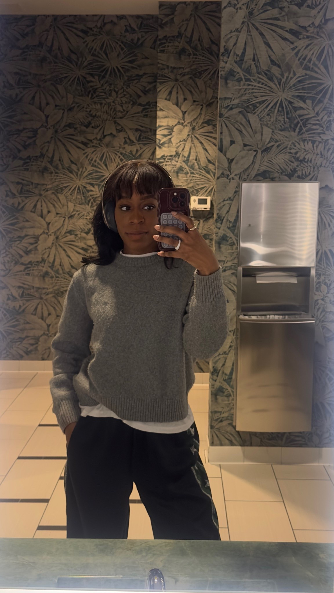 Top: s
Pants: s

#LTKStyleTip #LTKFindsUnder100