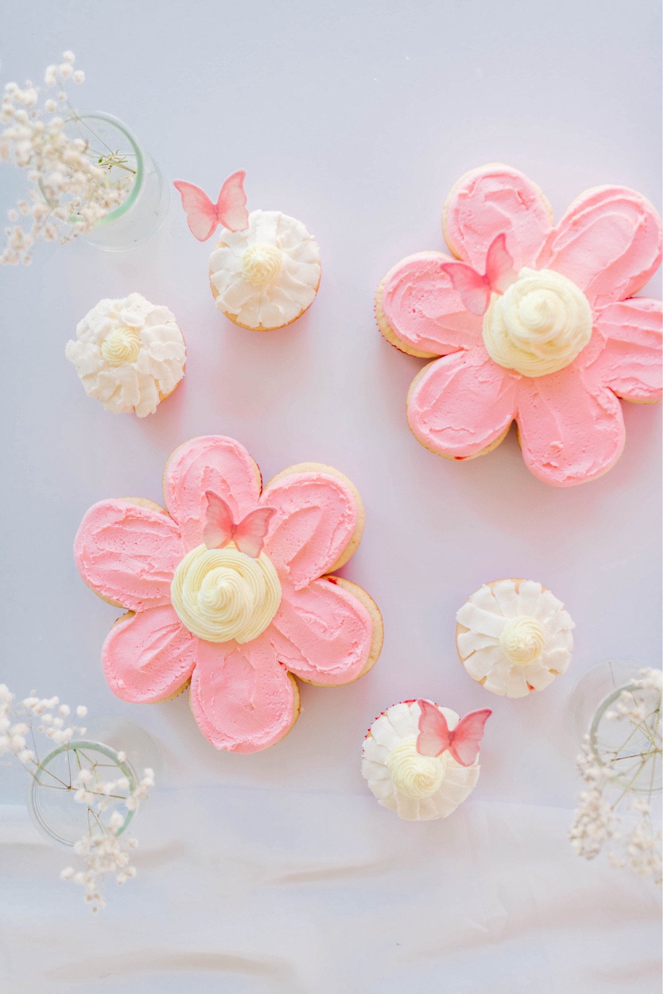 Flower cupcakes 

#LTKSeasonal #LTKsalealert #LTKstyletip