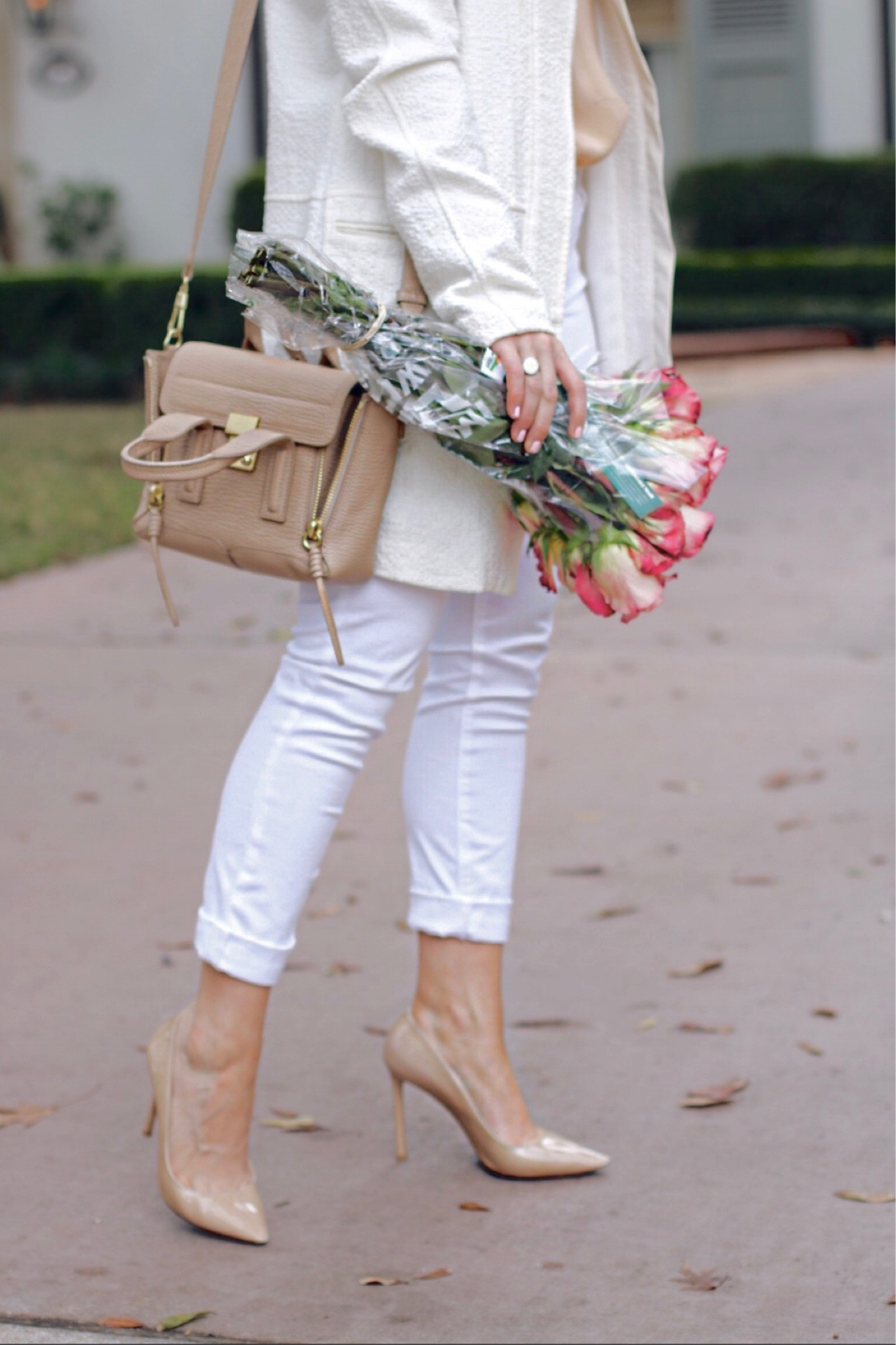 Nude Pointy Toe Leather Pumps

Jimmy Choo  Patent Leather Pumps. Fit TTS. Wearing my size 7 (size 37)