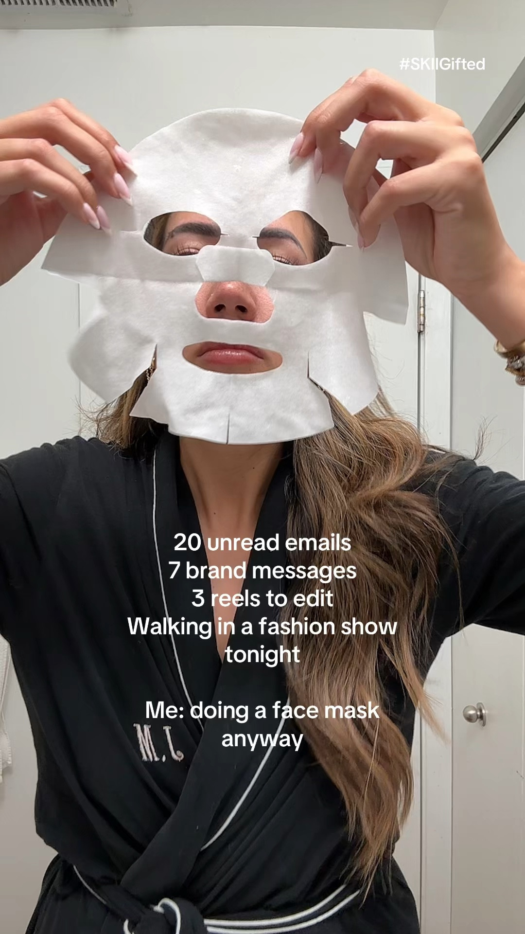 #SKIIgifted

Some days the schedule is chaos — emails, brand messages, content to edit, and walking in a fashion show tonight for The Icon Edit. But before the glam, I always prioritize skin prep.

Taking 15 minutes with the SK-II Facial Treatment Mask to reset and hydrate before makeup. Each mask is soaked with PITERA™, SK-II’s signature ingredient, and it leaves my skin glowing and ready for a long event day.

Thank you @skii for the pre-event skin moment.

#SKII #SKIIgifted #Gifted #SkincareRoutine #EventPrep