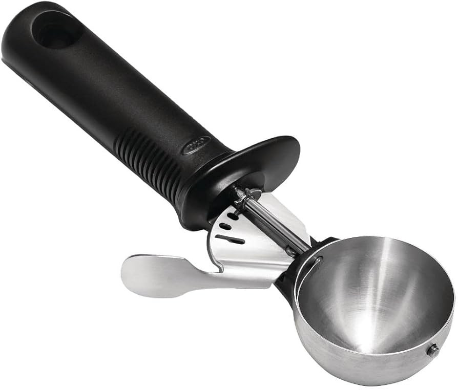 OXO Good Grips Classic Ice Cream Scoop,Black | Amazon (US)