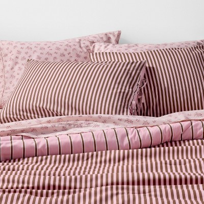 Twin/Twin Extra Long Reversible Percale Comforter Set Pink/Brown Stripe - The Hollister Collection at Target | Target