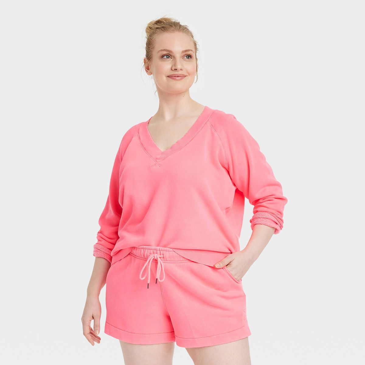 Women's Relaxed Pullover Sweatshirt - Universal Thread™ | Target