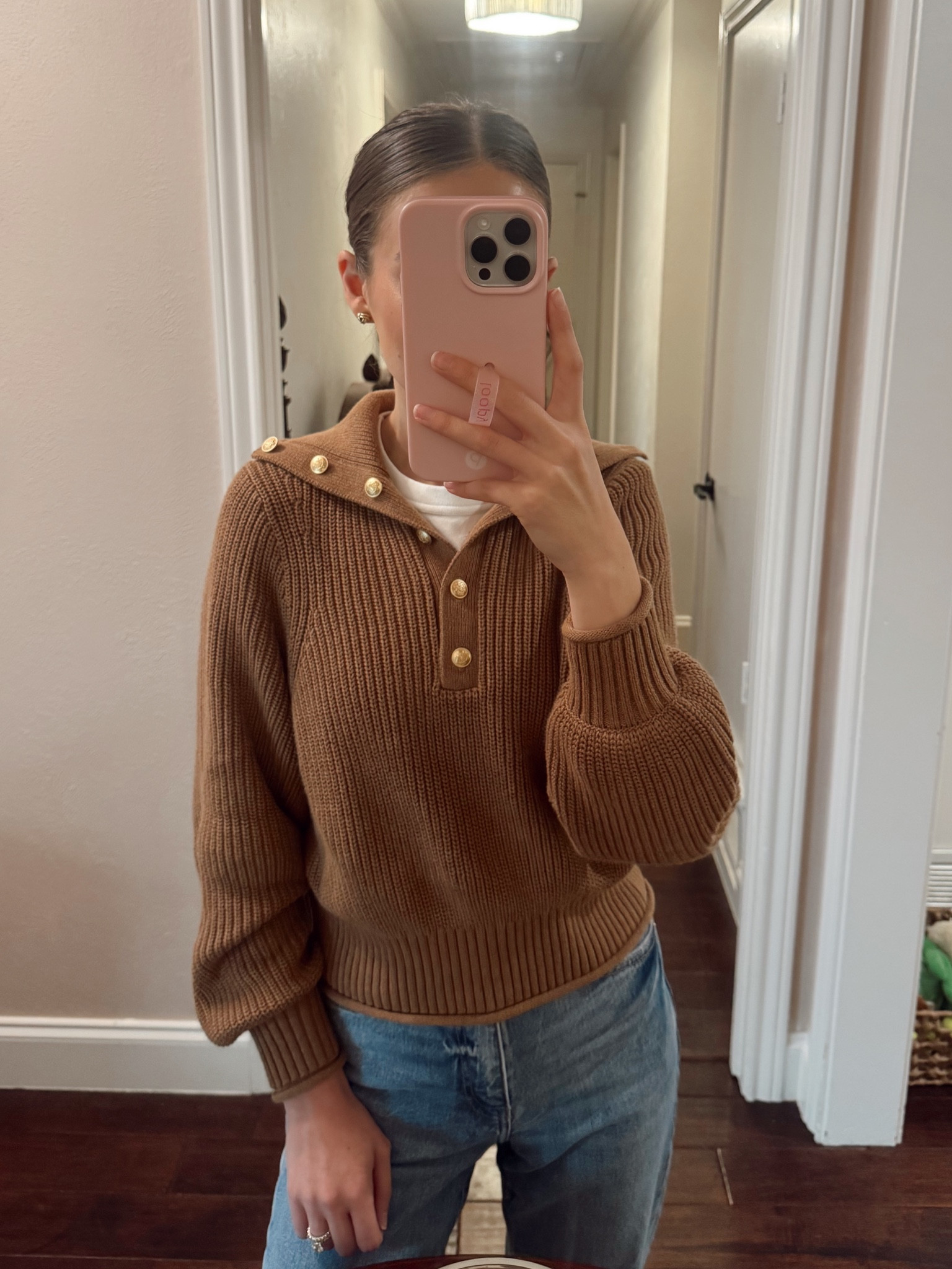 This sweater is a lot softer than it looks 🤎 This color is only available in a few sizes right now but sign up for the restock notification or snag it in one of the three other colors! Runs TTS. 