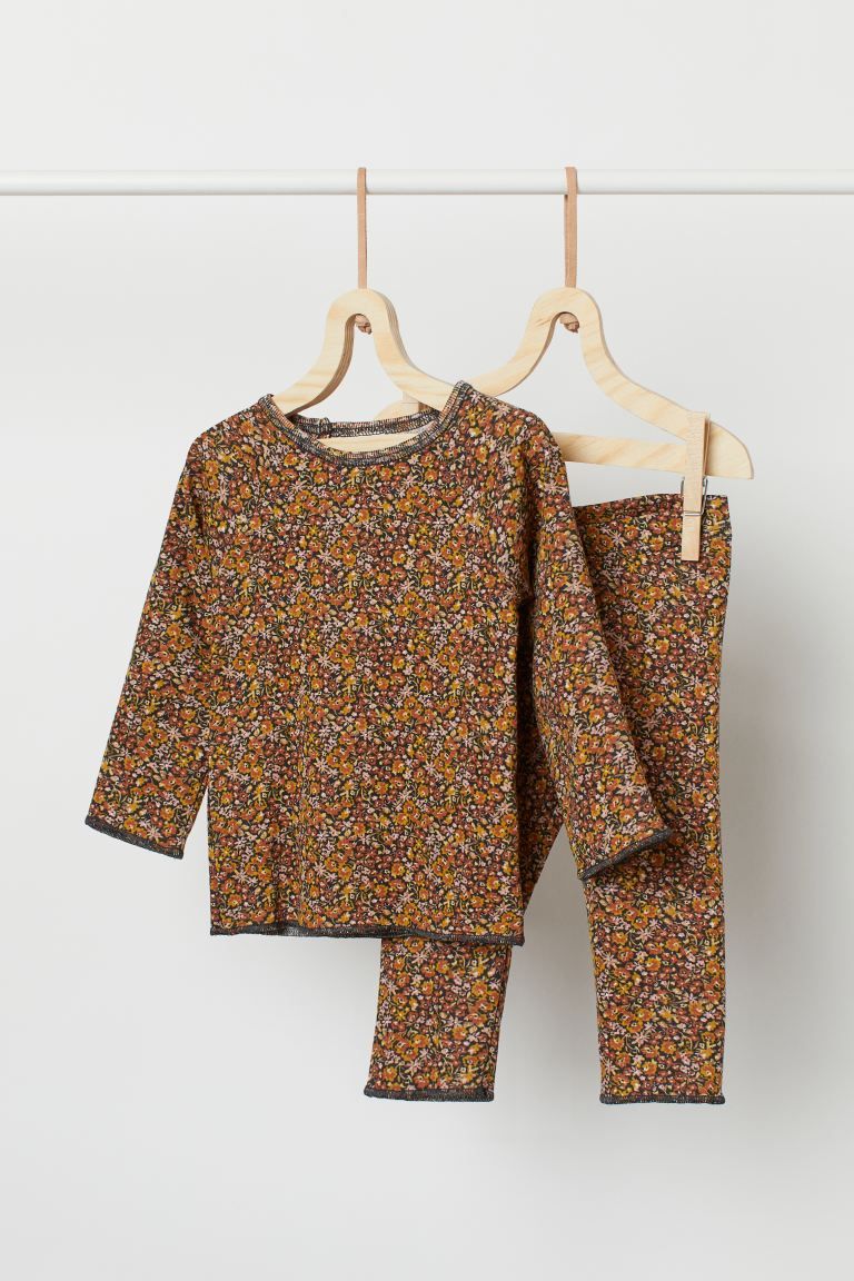 Baby Exclusive. Two-piece set with a top and leggings in soft, organic cotton jersey. Top with sn... | H&M (US + CA)
