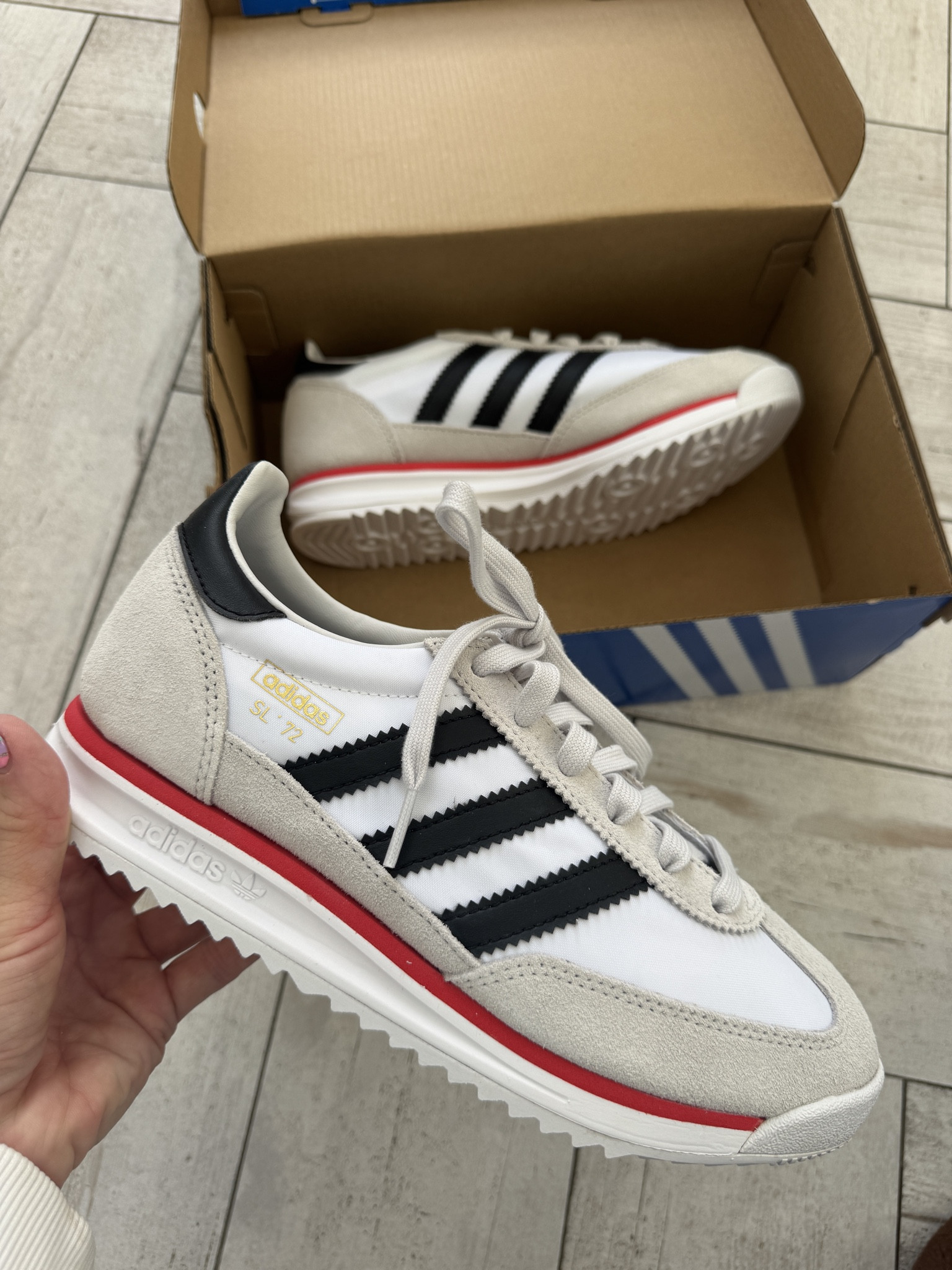 Just snagged these sneakers for everyday wear for Spring and summer.

#Sneakers #SpringShoes #SummerShoes #EverydaySneakers  ￼