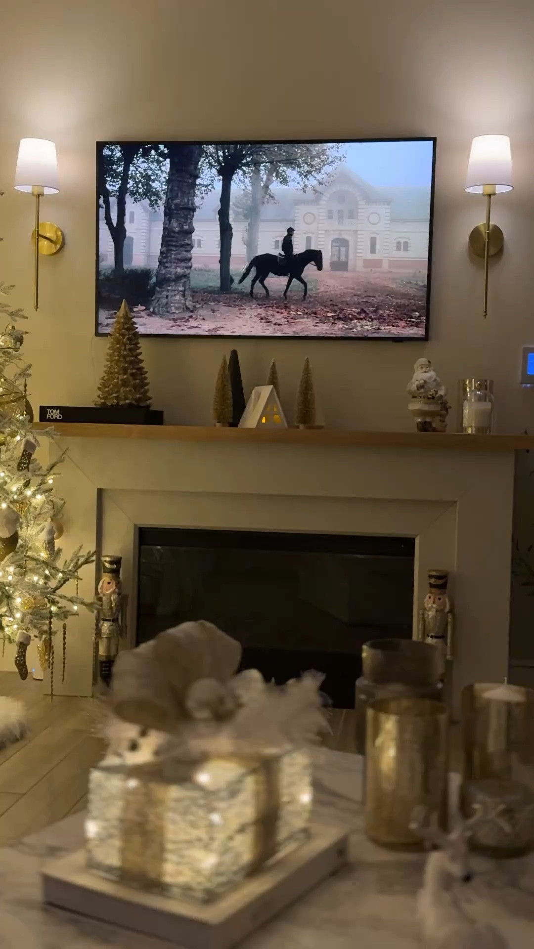 Winter Wonderland ❄️✨ #Christmasdecor #WhiteChristmas #Amazonhomefinds #SamsungFrameTV