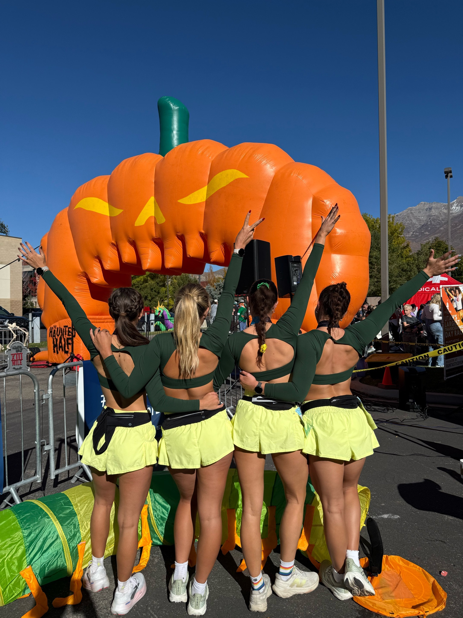 haunted half marathon🐛

#LTKStyleTip #LTKActive #LTKFindsUnder50