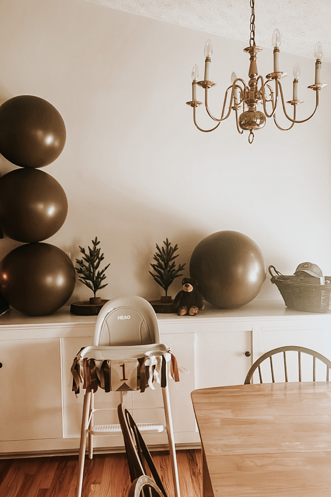 🧸 🌲 𝘴𝘱𝘦𝘯𝘵 𝘵𝘩𝘦 𝘸𝘦𝘦𝘬𝘦𝘯𝘥 𝘱𝘢𝘳𝘵𝘺𝘪𝘯𝘨 ! 𝘛𝘩𝘢𝘯𝘬 𝘺𝘰𝘶 𝘦𝘷𝘦𝘳𝘺𝘰𝘯e 𝘧𝘰𝘳 𝘈𝘓𝘓 𝘵𝘩𝘦 𝘉𝘪𝘳𝘵𝘩𝘥𝘢𝘺 𝘓𝘖𝘝𝘌 💙

#firstbirthday #smashcake #birthdayweekend #mama #mom #lifestyle #bearparty #birthday #12months #boy #boys #momlife #babyboy #weekend #sunday #momsofinstagram #birthdaycake #🧸 
#🌲 #birthdayideas #birthdayinspo #mamabear #babybear #12monthsold #oneyearold

#LTKkids #LTKbaby #LTKhome