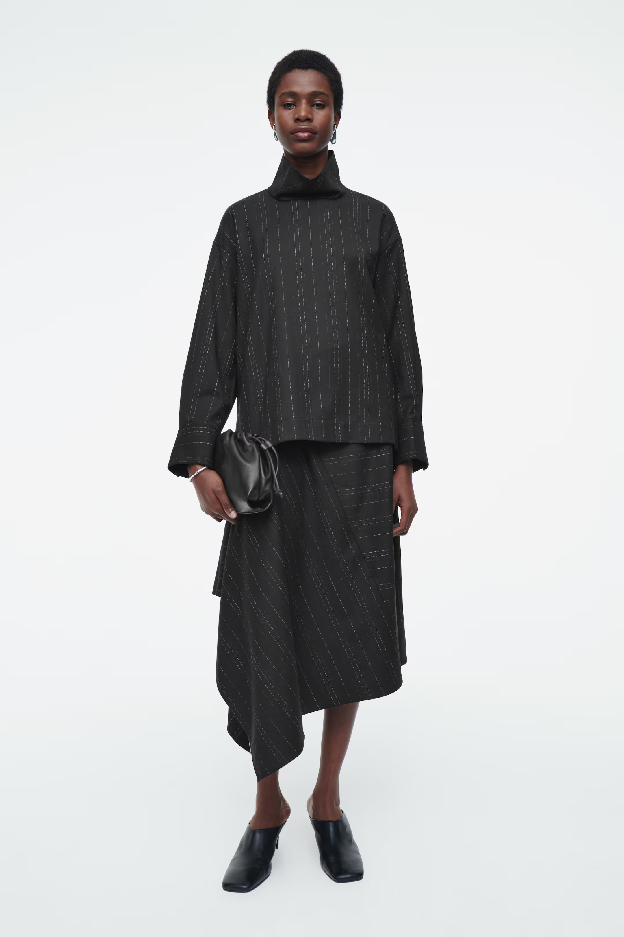 MINI CAVATELLI CLUTCH - LEATHER | H&M (UK, MY, IN, SG, PH, TW, HK)