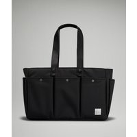 Utilitarian Tote Bag 25L | lululemon (CA)