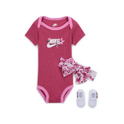 Nike Baby 3-Piece Printed Club Boxed Set | Nike (US)