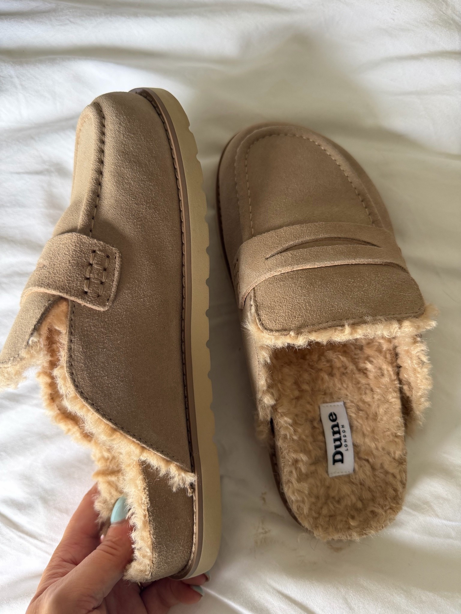 Got these for my bday and I love them! Perfect comfy shoe for the new season xx