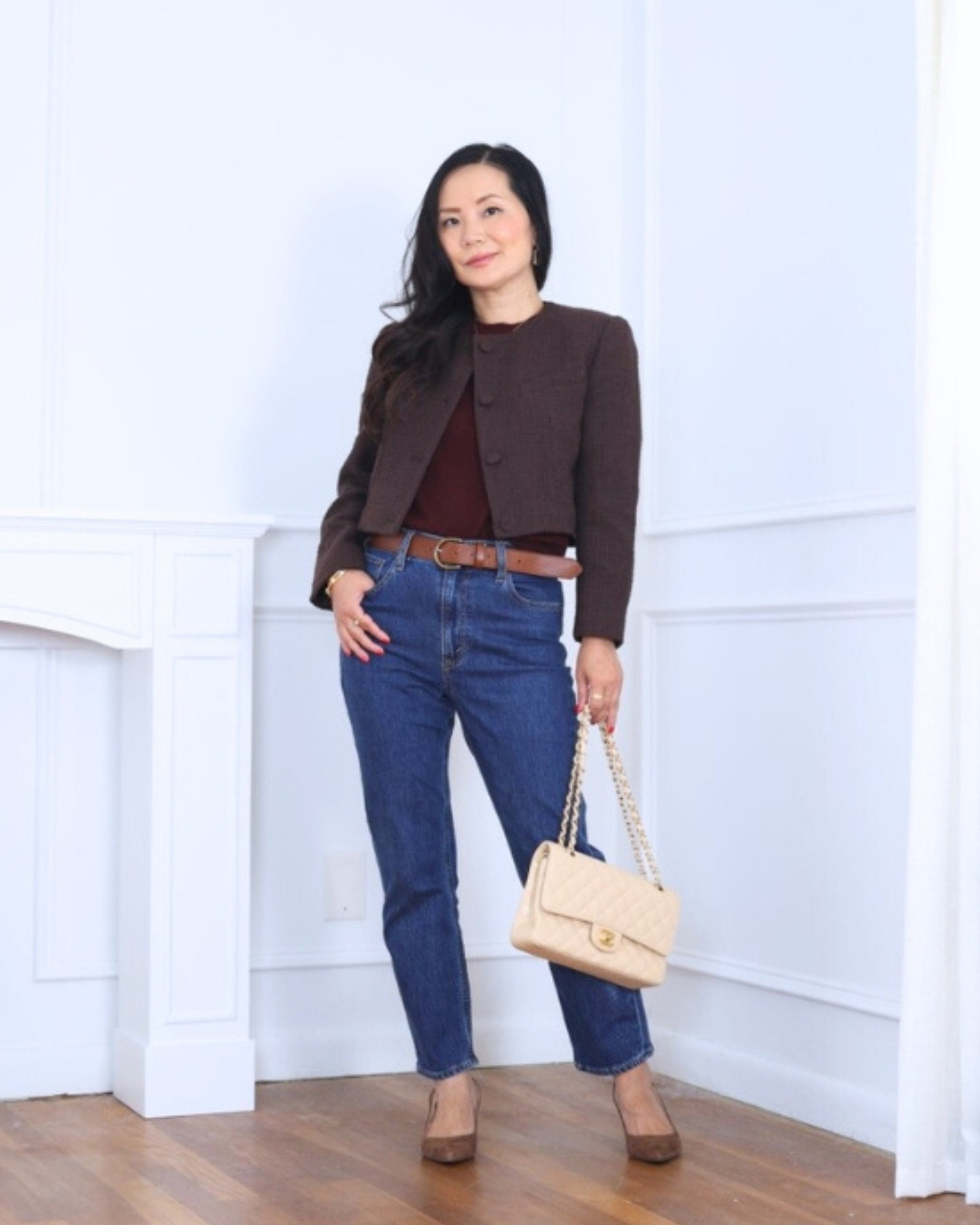 Today’s look is all about timeless textures — I’m wearing a tweed jacket from Aritzia layered over a soft cashmere tee from Quince. Classic, cozy, and effortlessly polished for fall days. I’m wearing size S.

#LTKStyleTip #LTKPetite #LTKOver40