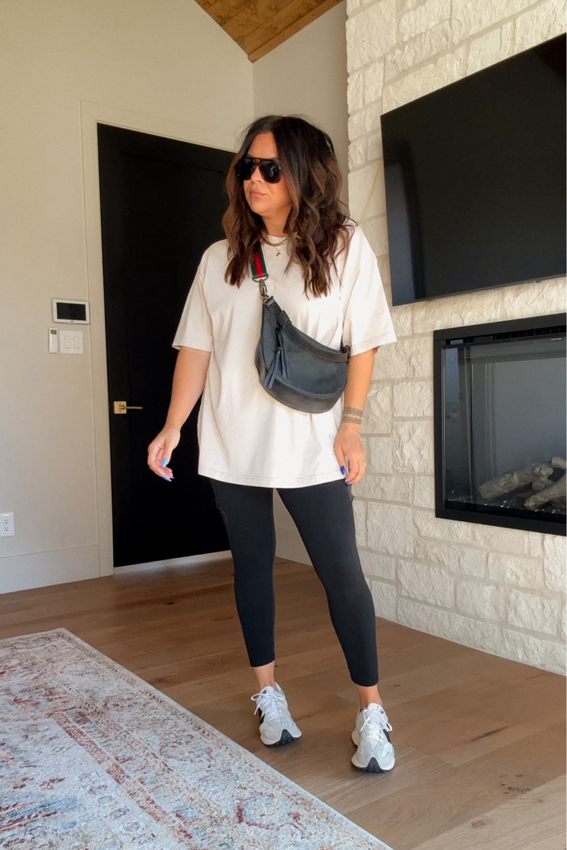 Nothing beats an oversized tee + some leggings!
Tee pack: XXL
Leggings: Large
New Balance Sneakers: TTS


#LTKFindsUnder50 #LTKStyleTip #LTKMidsize

#LTKFindsUnder50 #LTKMidsize #LTKStyleTip