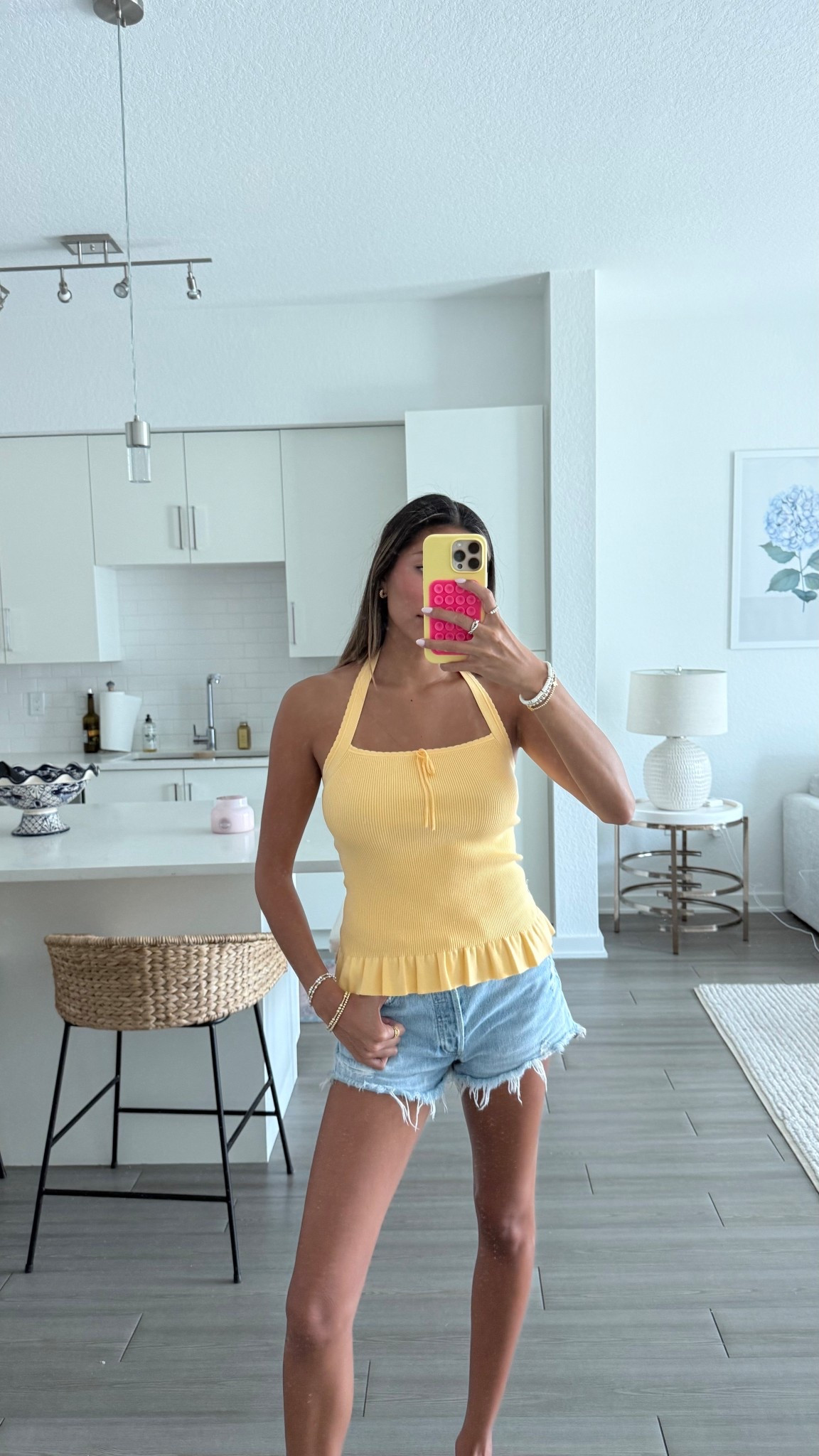 i’m so obsessed with this color🌞



#LTKStyleTip #LTKSeasonal #LTKFindsUnder100